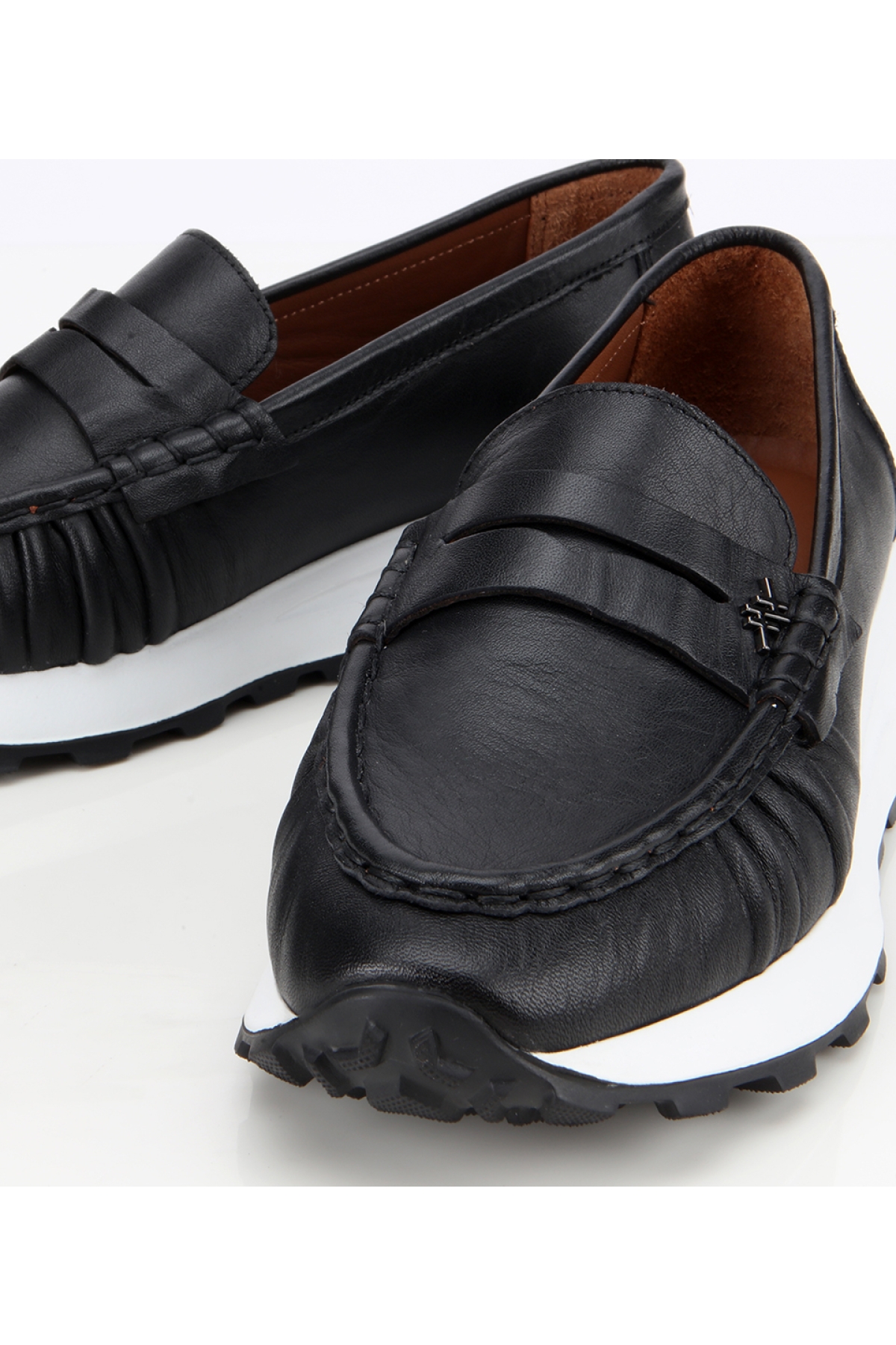 Kadın Deri Siyah Yumuşak Dokulu Günlük Loafer - Görsel 4