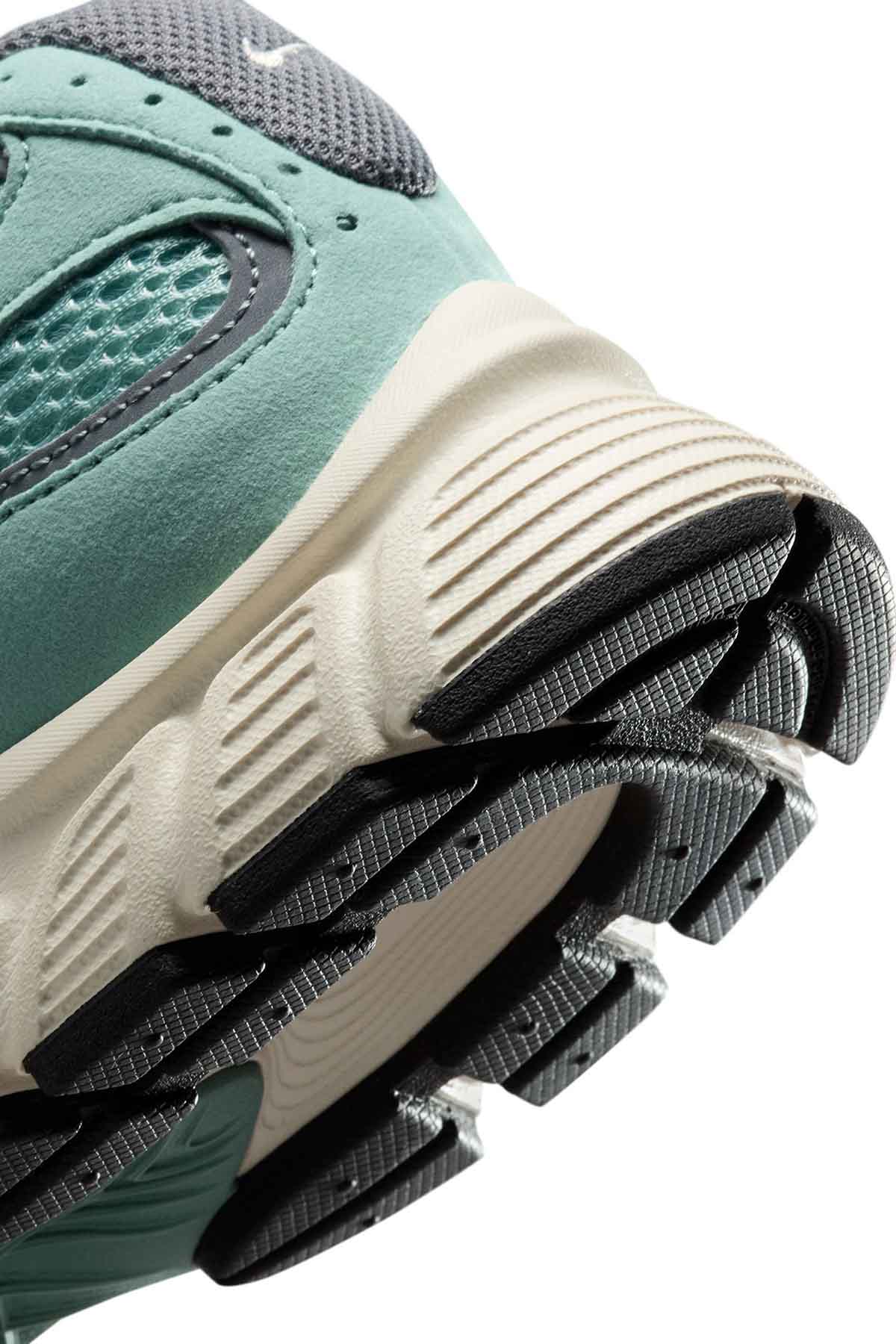 Nike W V5 RNR Siyah Kadın Koşu Ayakkabısı - Görsel 8