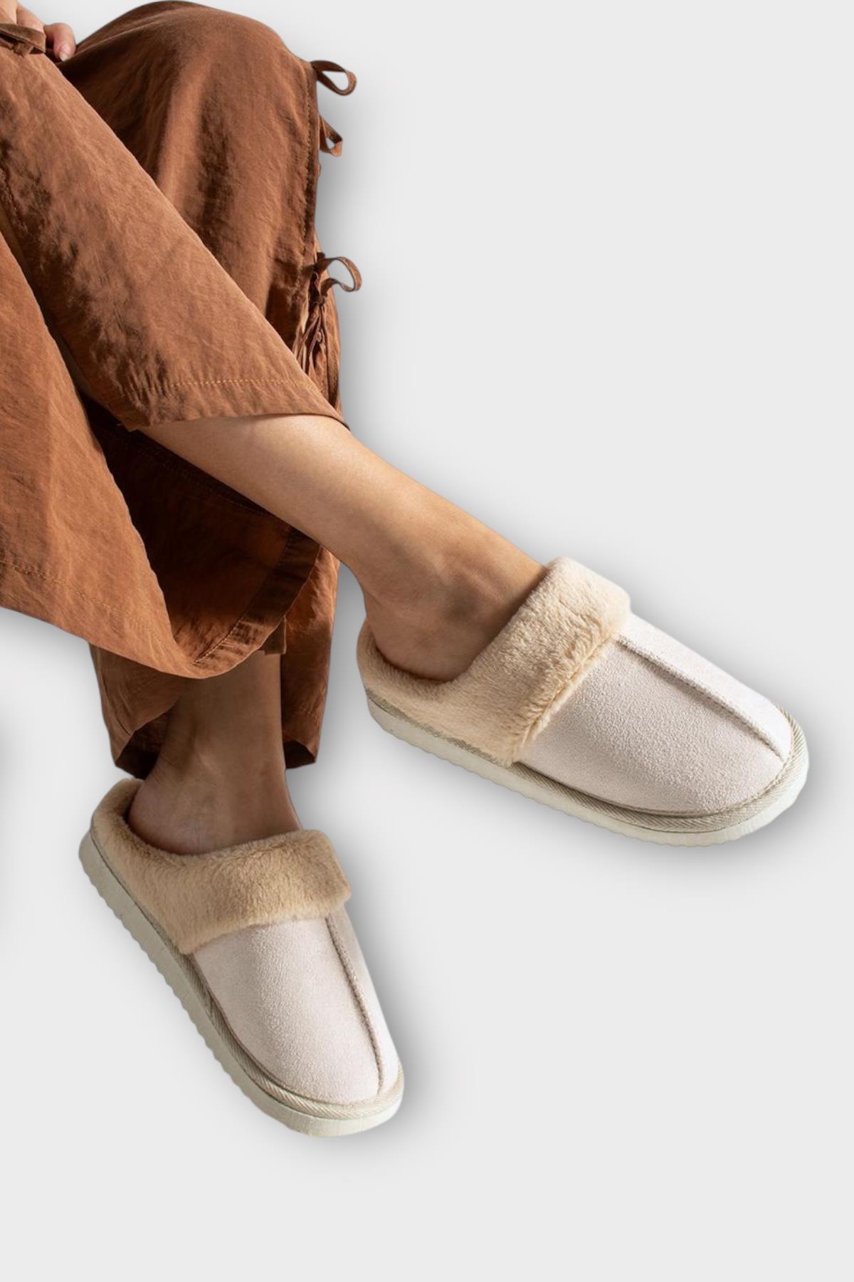 Kadın İçi Yünlü Sıcak Tutan Kışlık Ev Terliği BEJ - Görsel 3