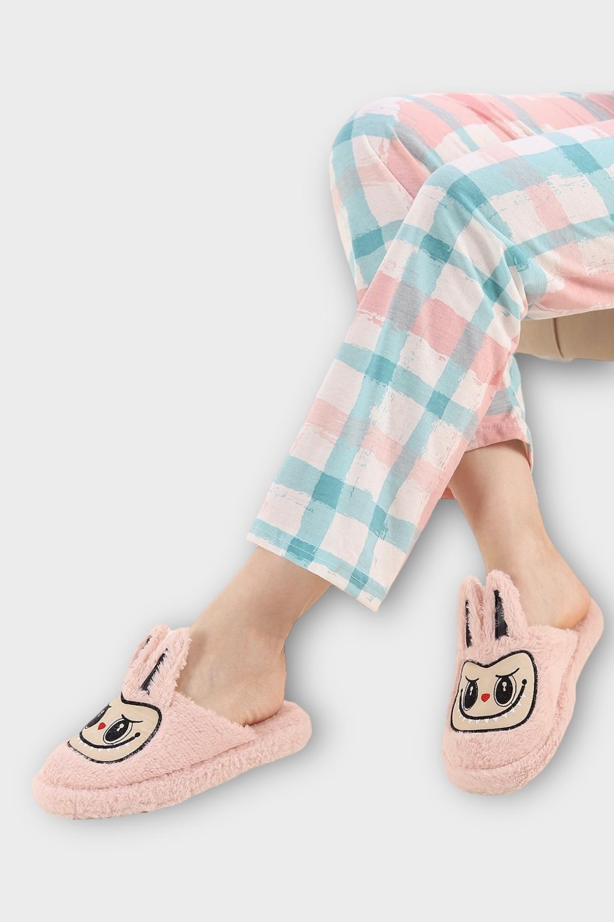 Sevimli Tavşan Figürlü Sıcak Tutan Kışlık Kadın Ev Terliği PUDRA - Görsel 3