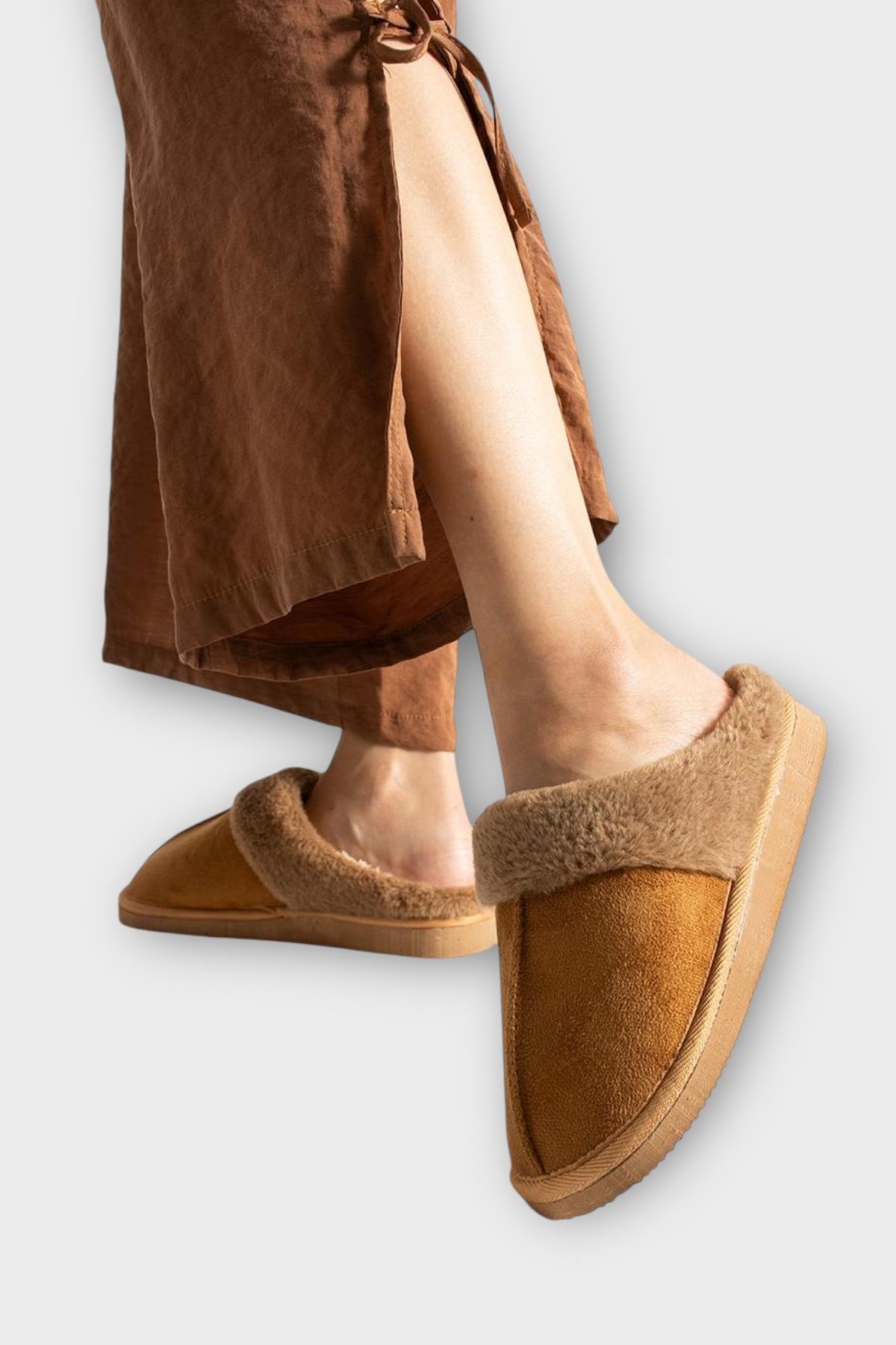 Kadın İçi Yünlü Sıcak Tutan Kışlık Ev Terliği TABA - Görsel 2