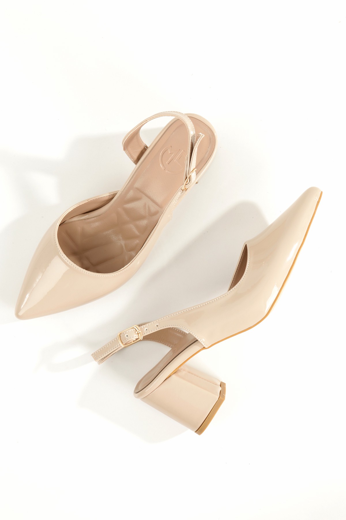 Verlik Ten Rugan Kısa Kalın Topuklu Stiletto Asimetrik Bantlı Kadın Ayakkabı - Görsel 2