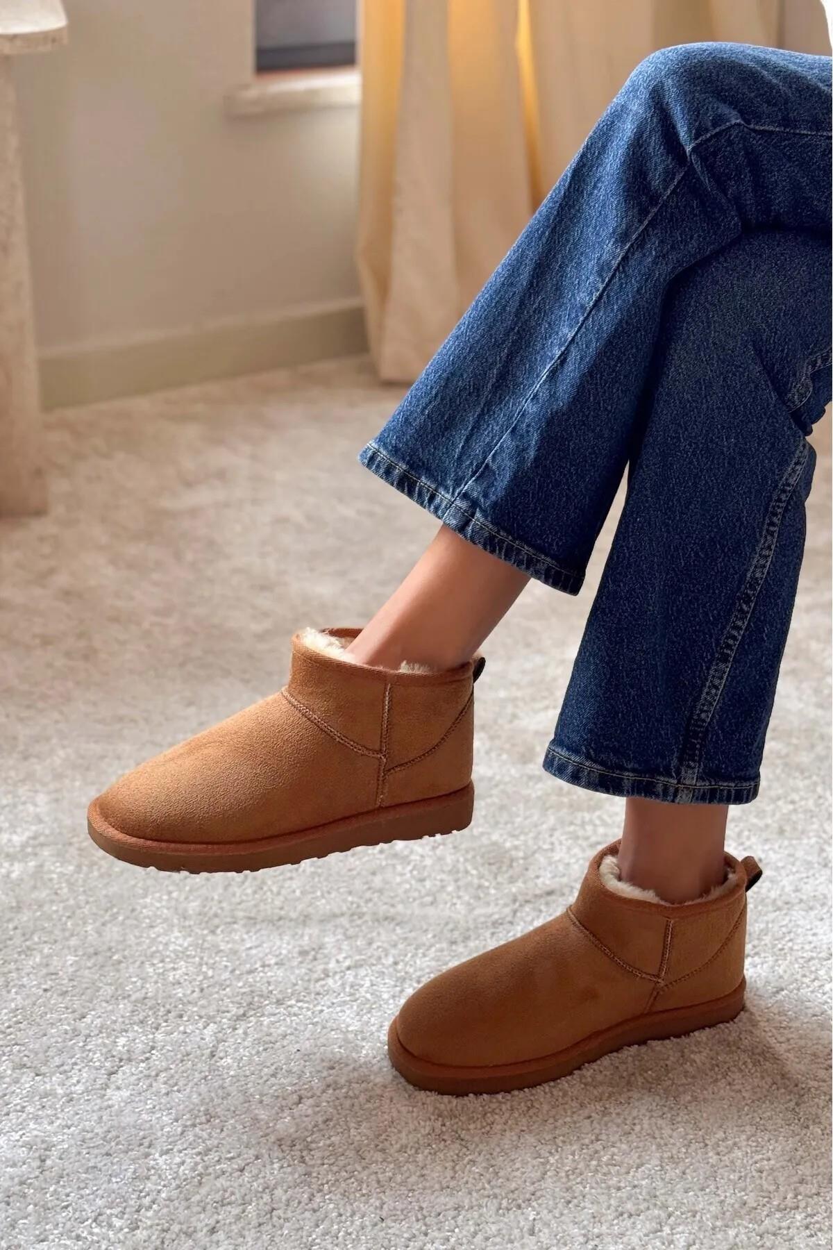 52126 Süet İçi Kürklü Mini Boy Bilekte Kısa Kadın Bot - Görsel 3