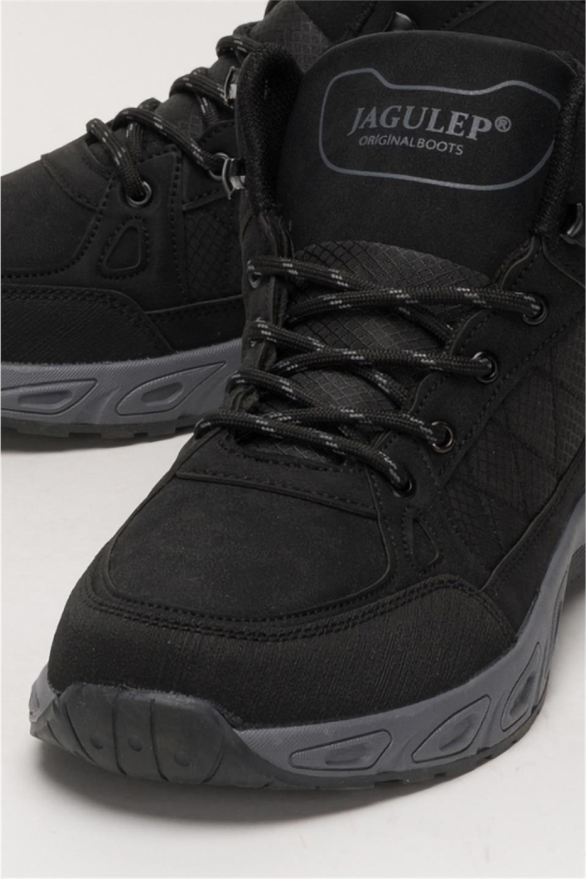 Outdoor Bot Ayakkabı Kışlık Dayanıklı Sağlam Taban Bağcıklı SİYAH - FÜME - Görsel 6