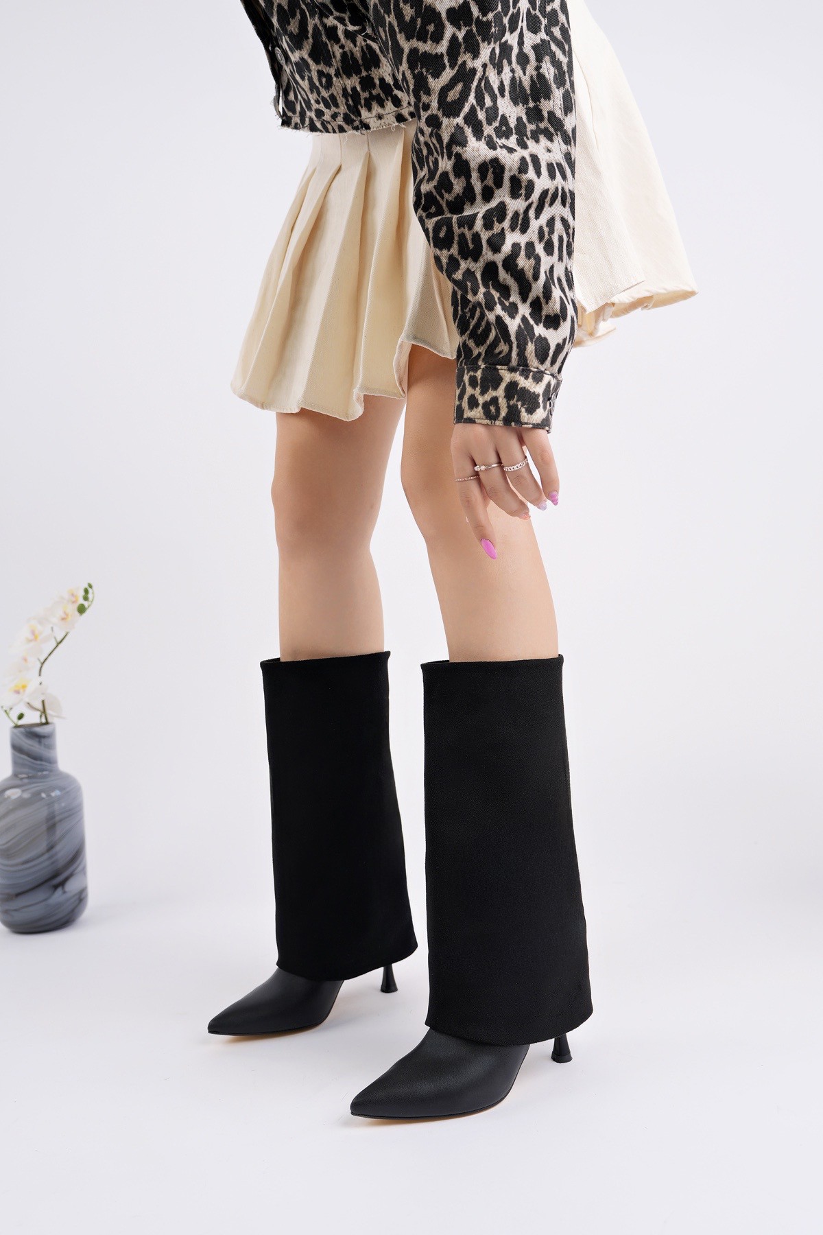 CATİE Süet Sivri Burun İnce Topuklu Kadın Çizme - Görsel 2