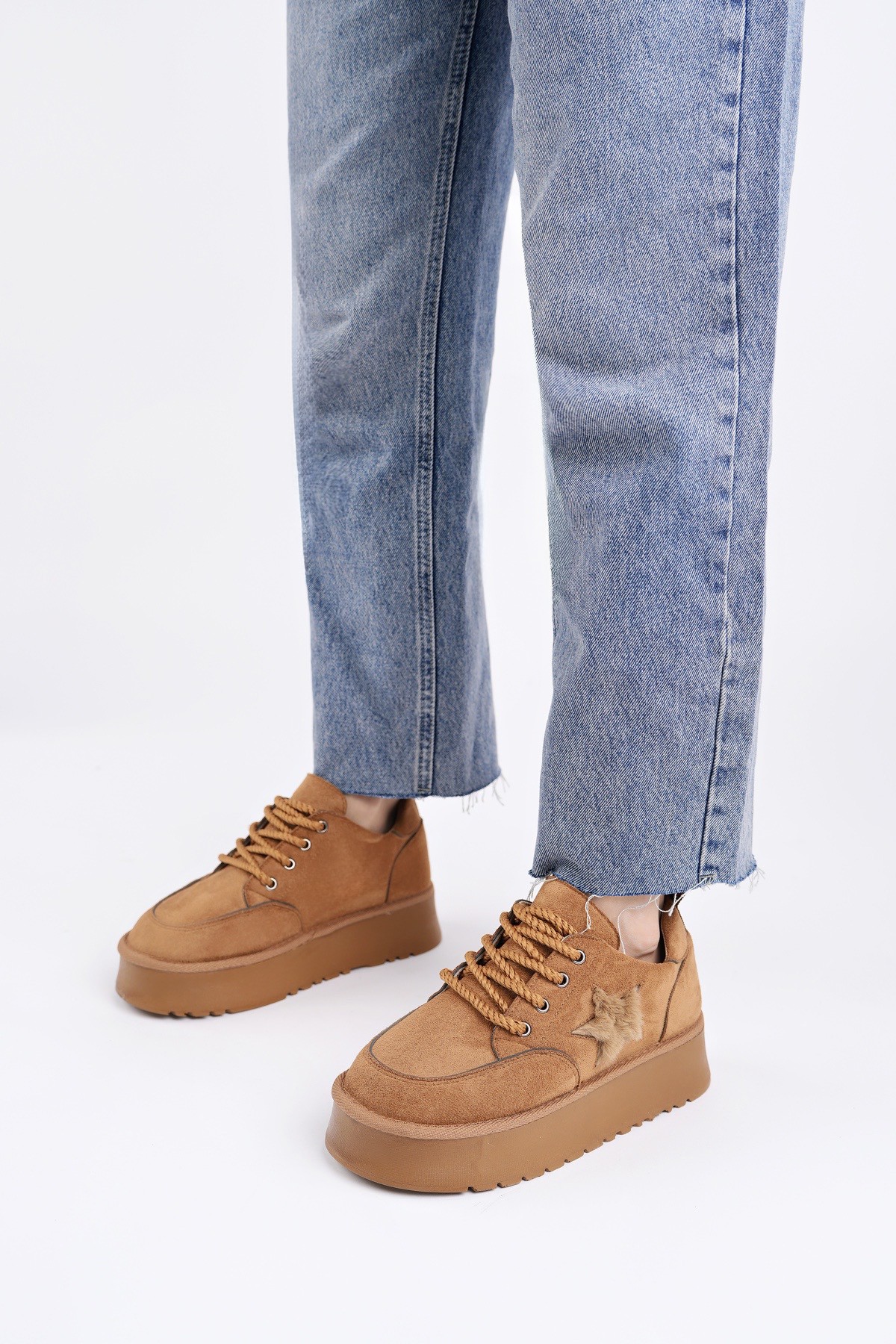 KOZMOS Kalın Taban Bağcıklı Yıldız Detaylı Kadın Kışlık Sneaker Spor Ayakkabı - Görsel 7