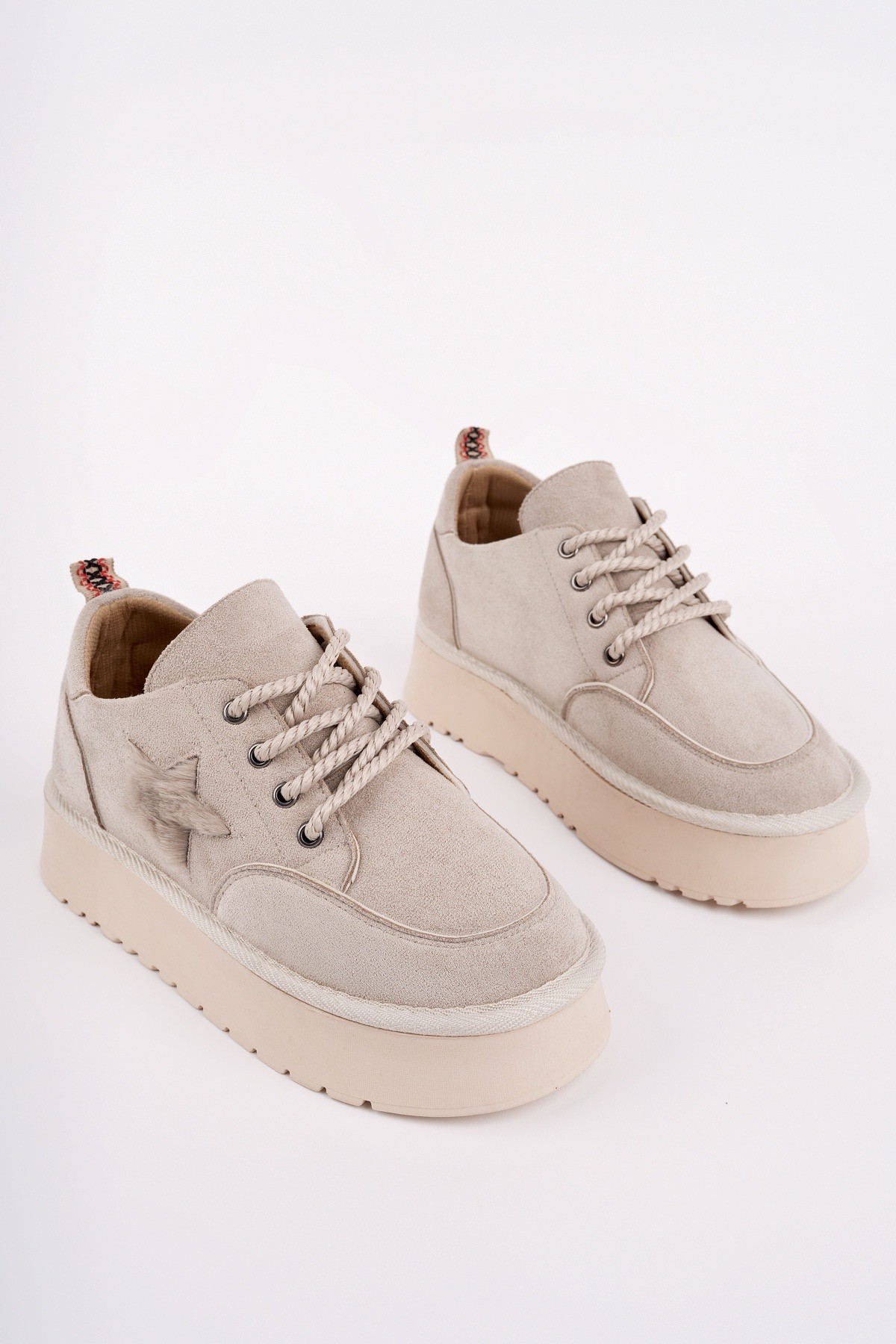 KOZMOS Kalın Taban Bağcıklı Yıldız Detaylı Kadın Kışlık Sneaker Spor Ayakkabı - Görsel 9