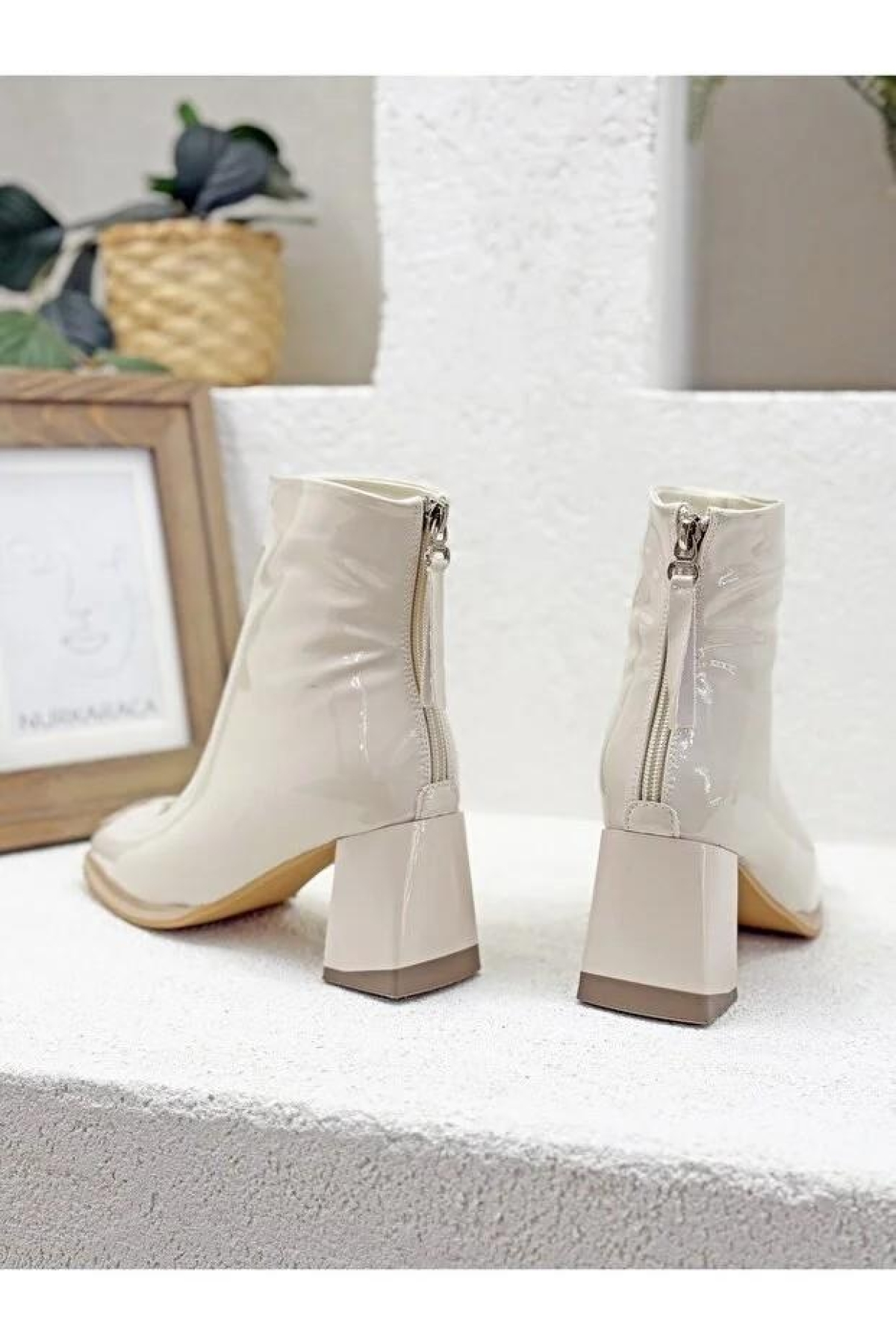 26K415-1 Rugan Özel Tasarım Arkadan Fermuarlı Topuklu Kadın Bot - Görsel 6