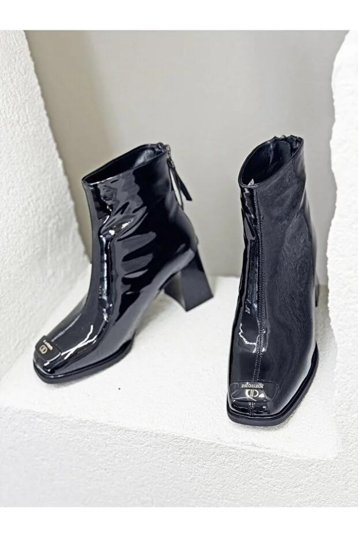 26K415-1 Rugan Özel Tasarım Arkadan Fermuarlı Topuklu Kadın Bot - Görsel 5