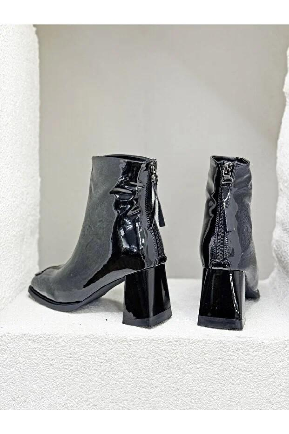 26K415-1 Rugan Özel Tasarım Arkadan Fermuarlı Topuklu Kadın Bot - Görsel 6