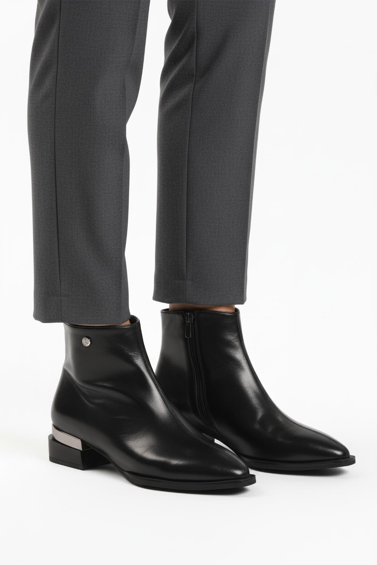 PC-54991 Z Siyah Parlak Kadın Bot - Görsel 4