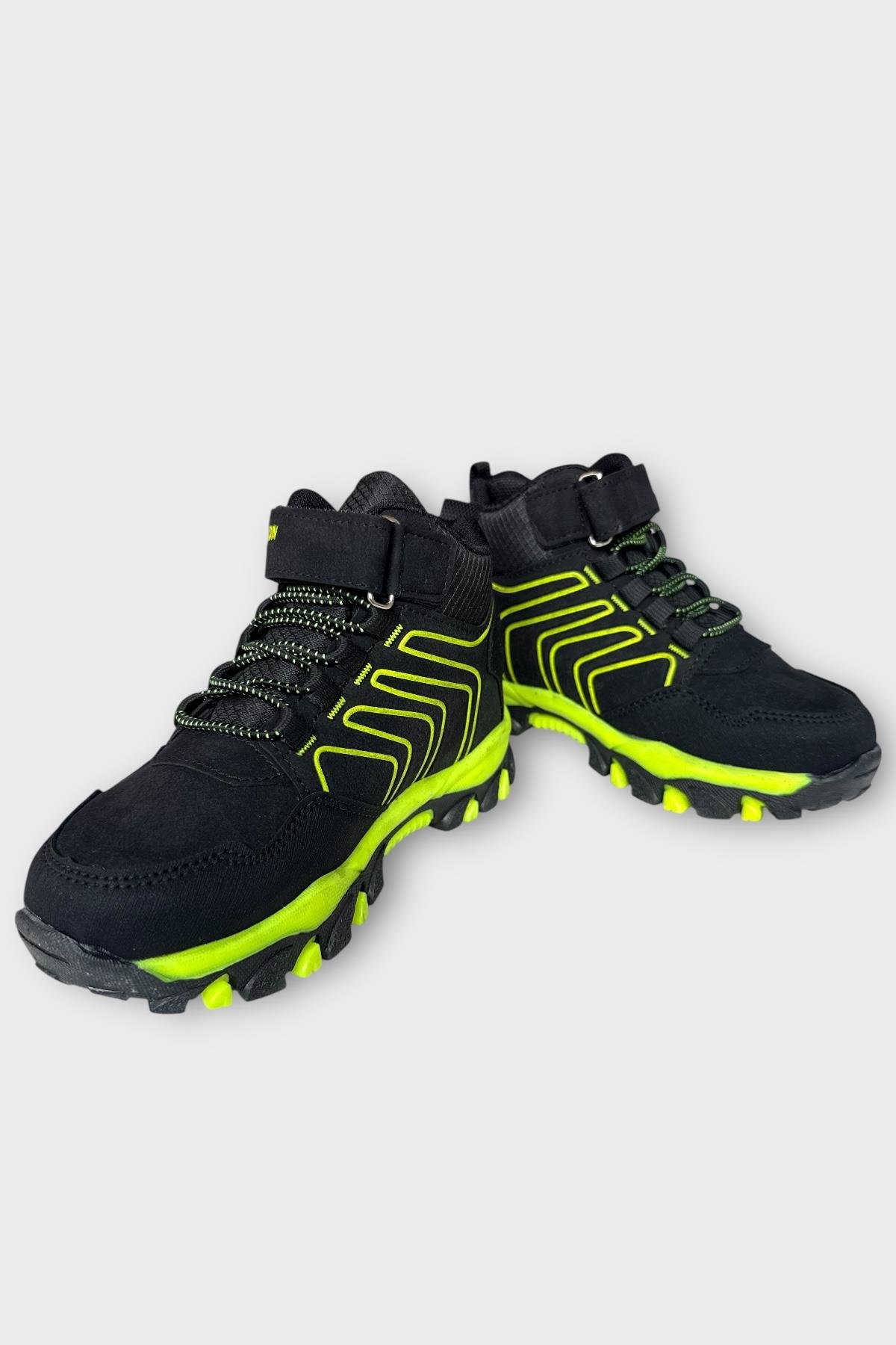 Çocuk Cırtlı Bağcık Detaylı Su ve Soğuk Geçirmez Bot SİYAH - YEŞİL - Görsel 5