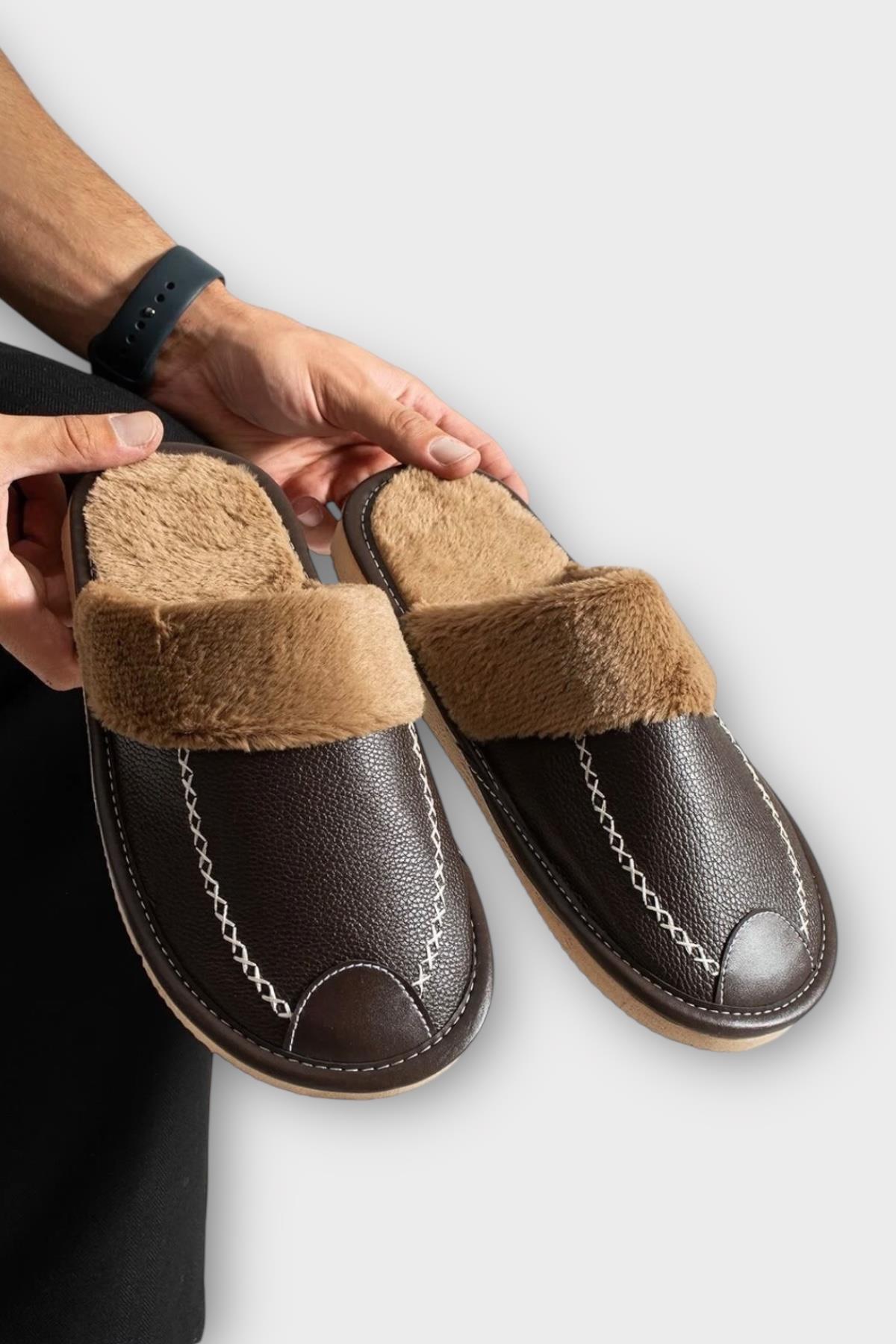 Deri Görünümlü Kürklü Erkek Ev Terliği KAHVERENGİ - Görsel 3