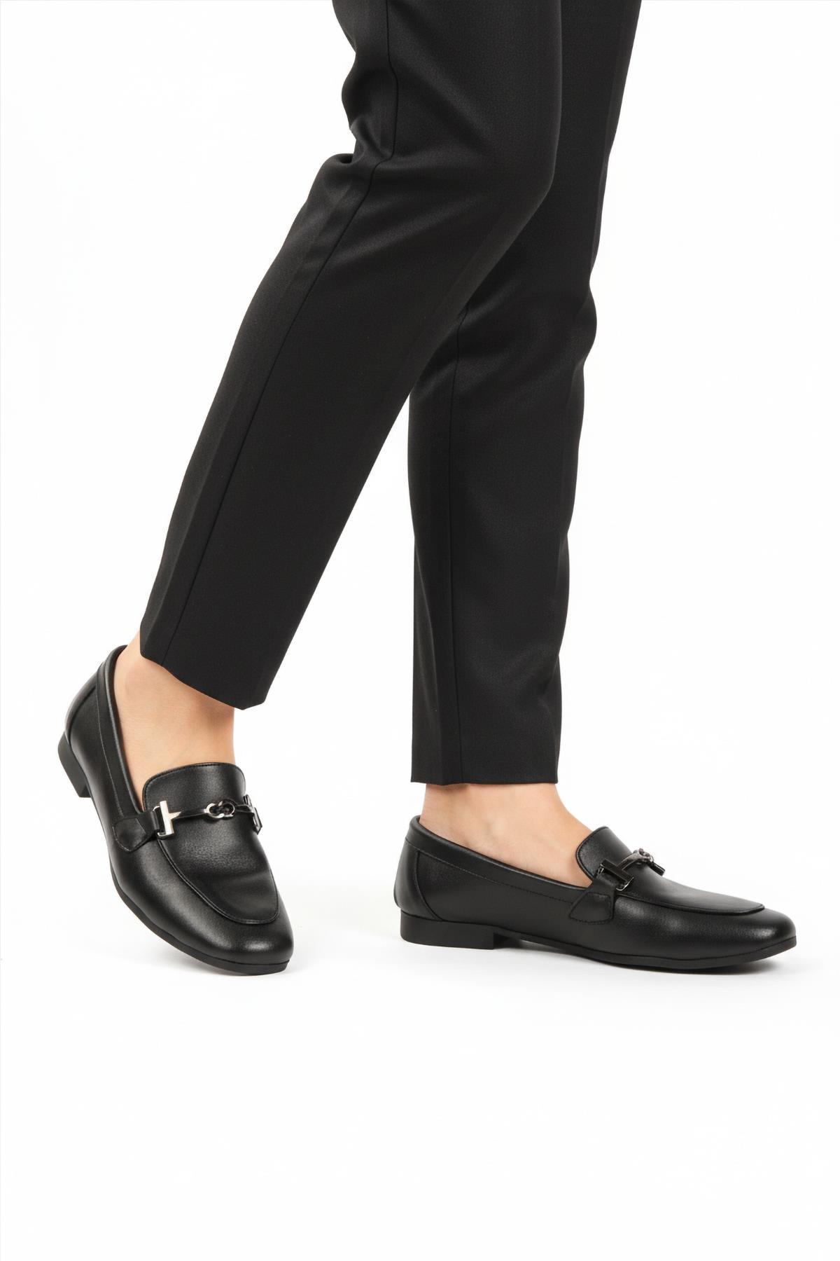 Siyah Cilt Hafif Kadın Günlük Ayakkabı 572433 Z - Görsel 2