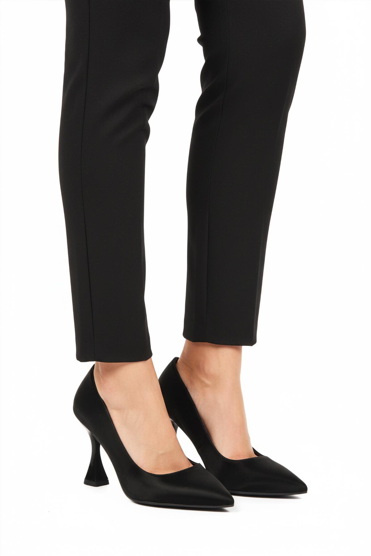665127 Z Siyah Kadın Topuklu Ayakkabı - Görsel 4