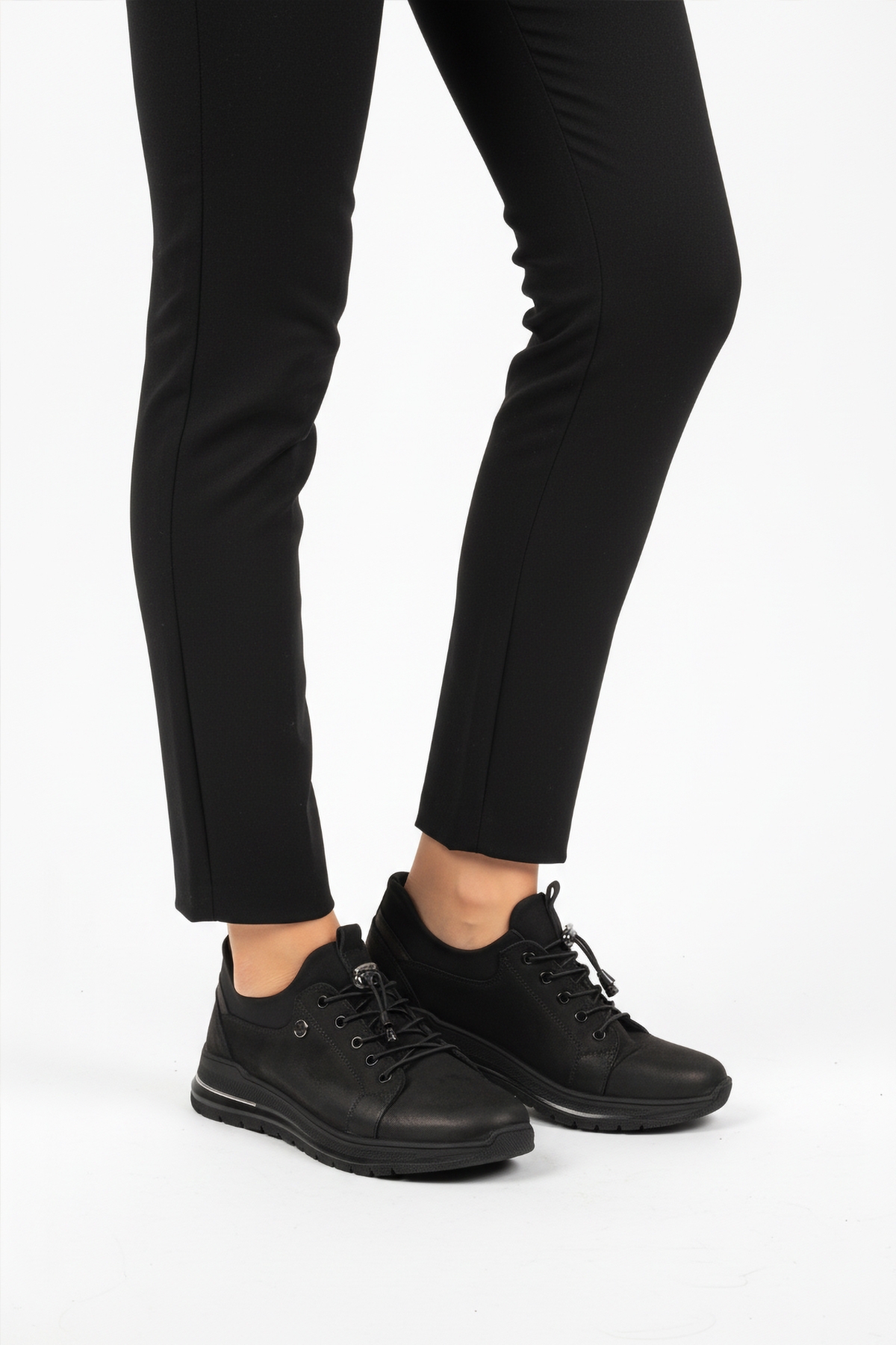 Siyah Nubuk Lastik Bağcıklı Kadın Casual Ayakkabı 5004 Z - Görsel 2