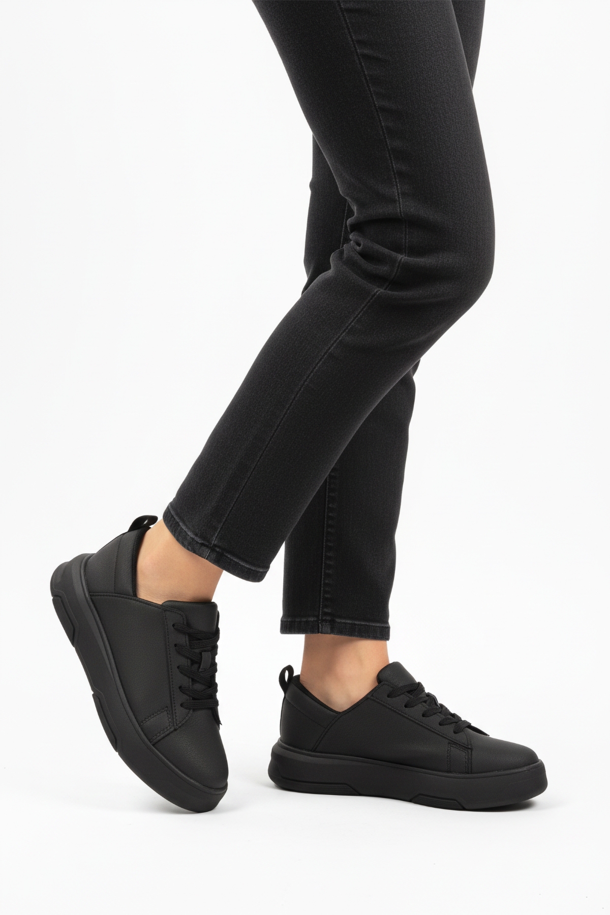 Siyah Kalın Taban Bağcıklı Unisex Spor Ayakkabı OZ-03 Z - Görsel 2