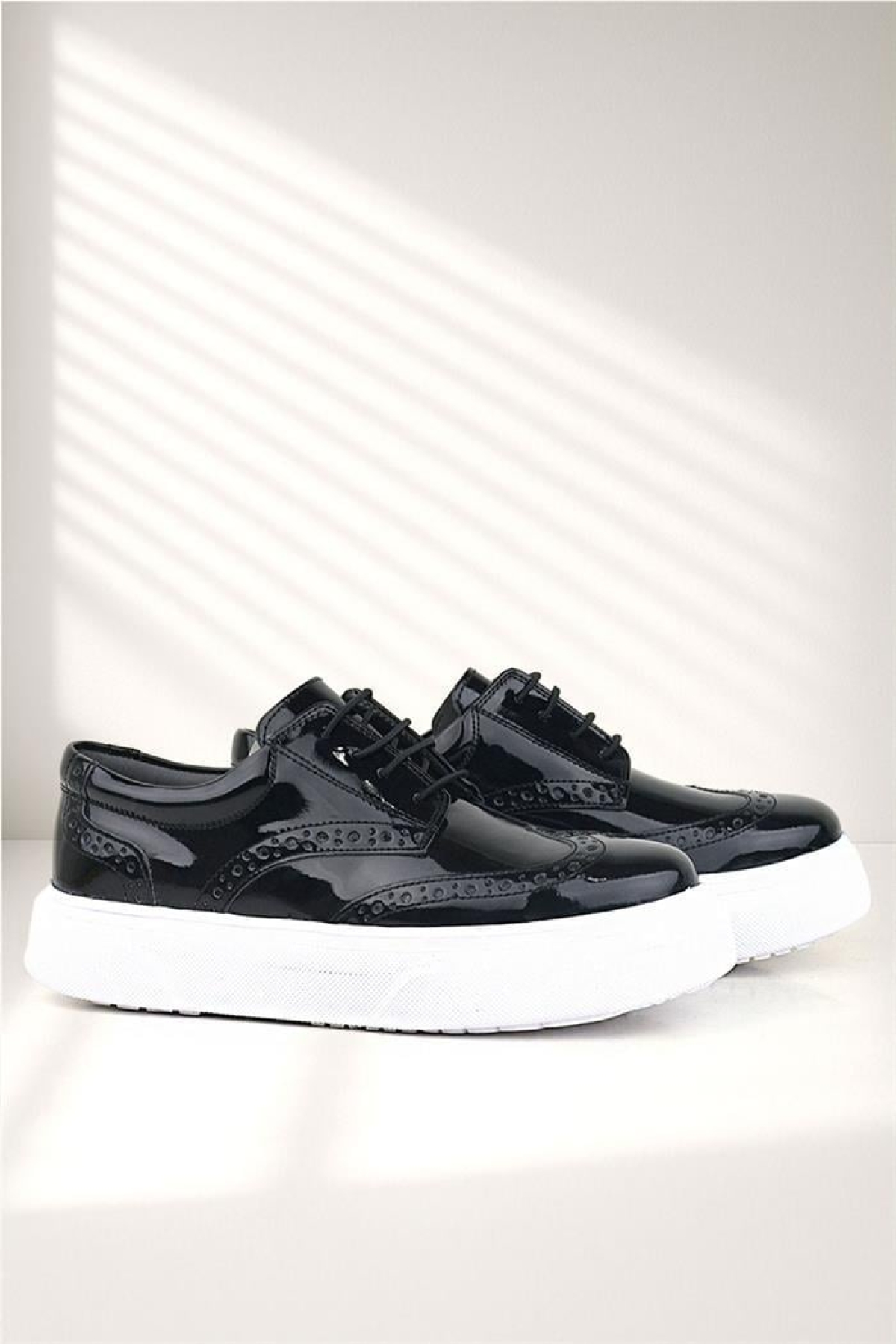 Siyah Rugan Beyaz Taban Oxford Çocuk Klasik Ayakkabı - Görsel 2