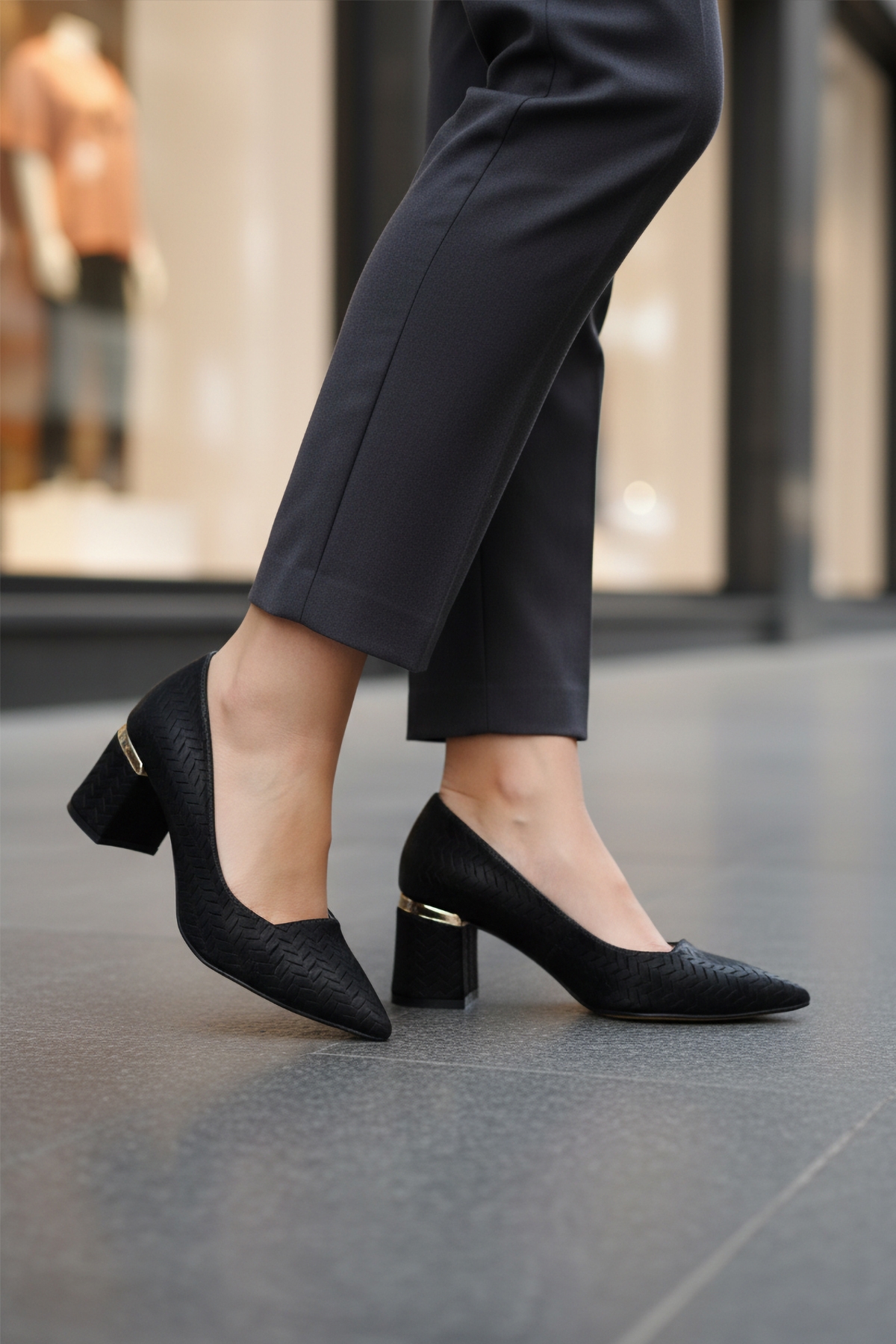Aspor Siyah Kadın Topuklu Ayakkabı - Görsel 4