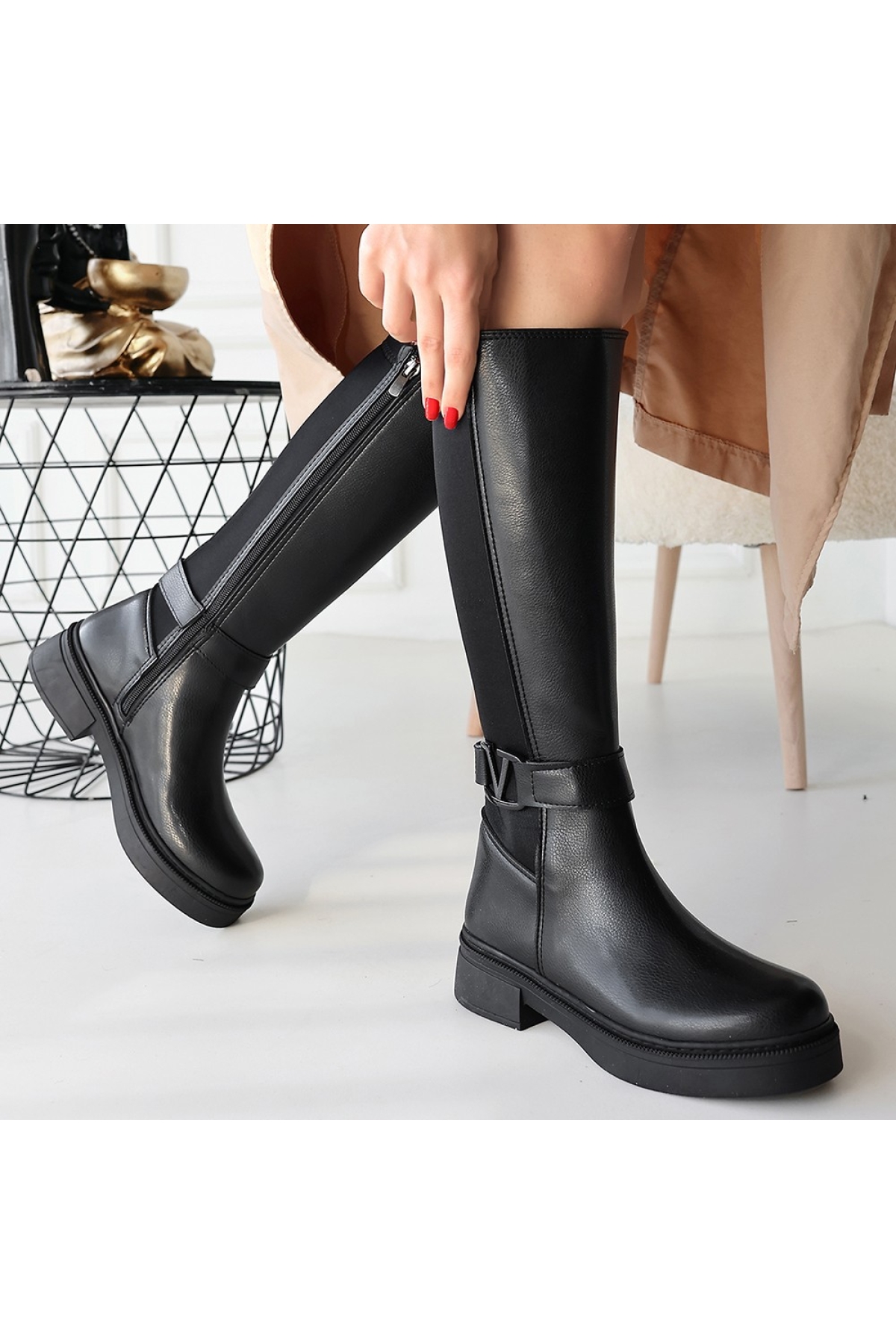 Siyah Kadın Topuklu Çizme - Görsel 5