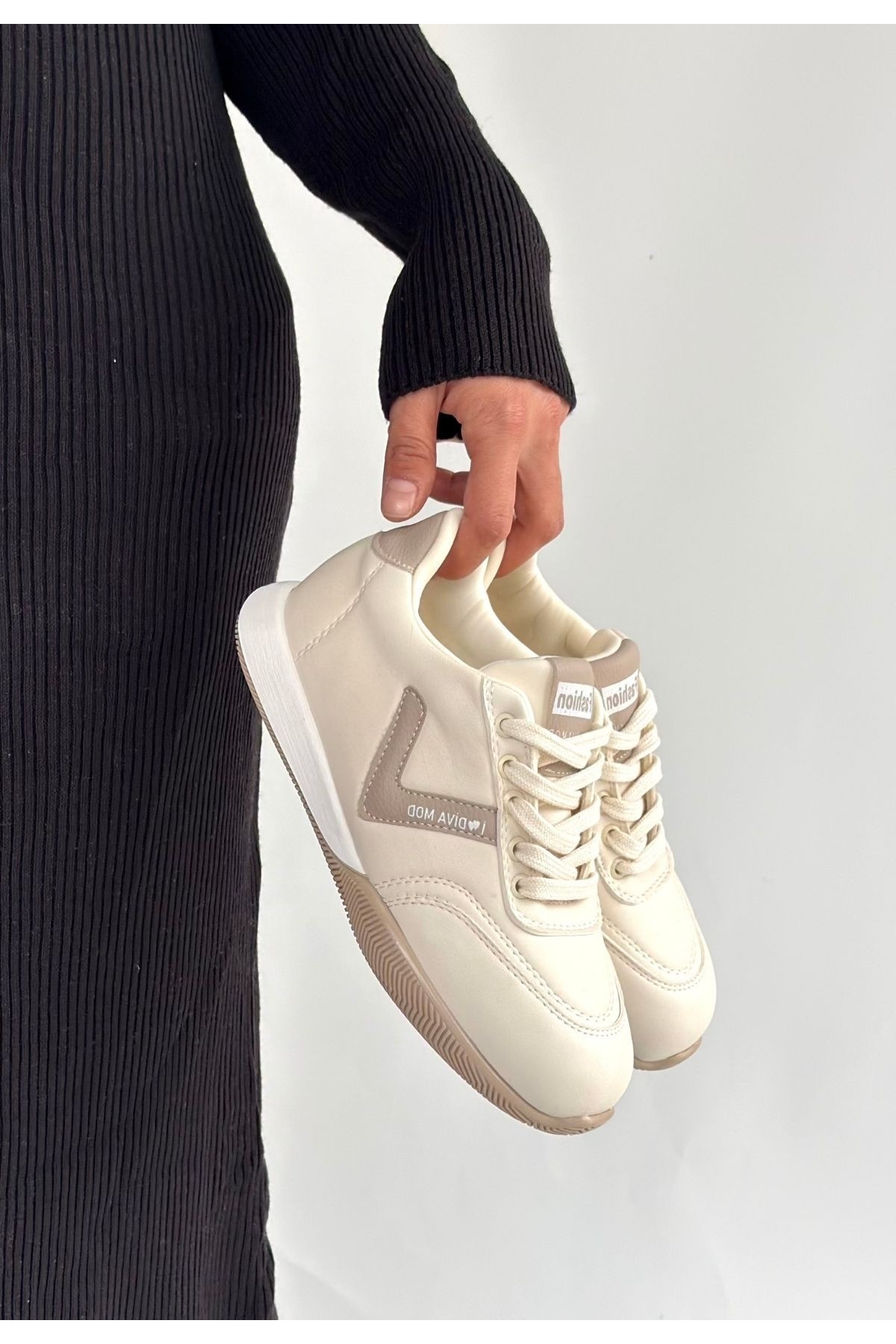 Bej Vizon Bağcıklı Kadın Spor Ayakkabı - Görsel 4