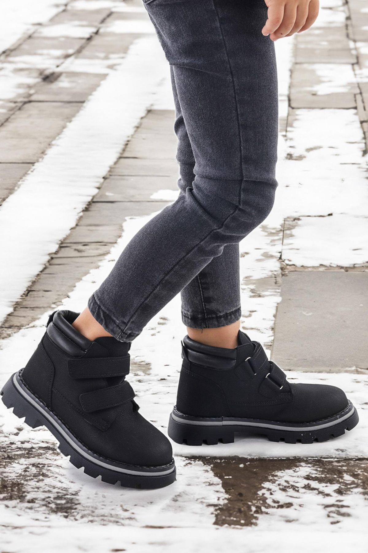 Azka Cırtlı Kız Çocuk Bot Ayakkabı Siyah - Siyah - Görsel 2