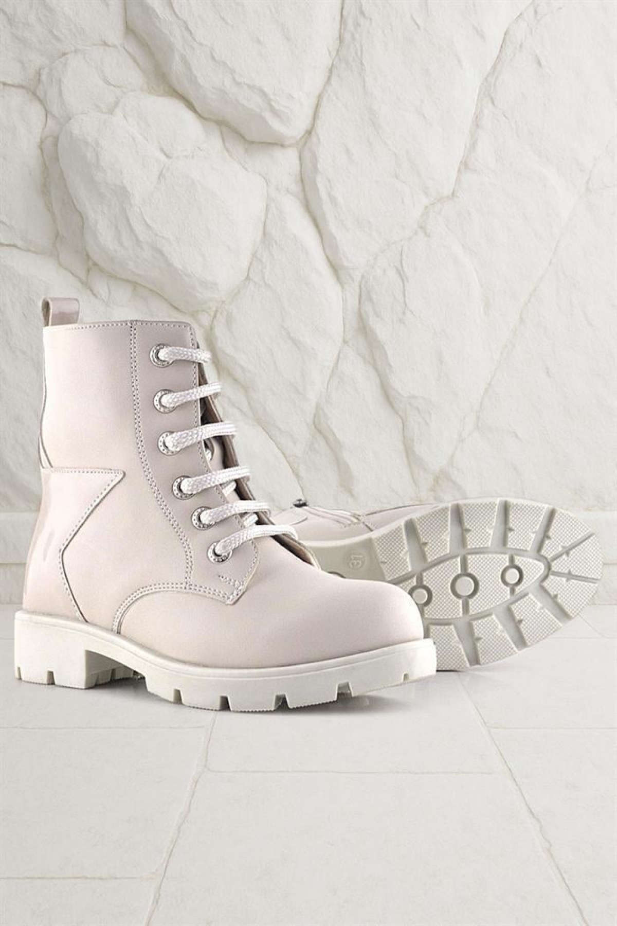 Krem Yıldız Detaylı Bağcıklı Fermuarlı Kız Çocuk Bot - Görsel 2