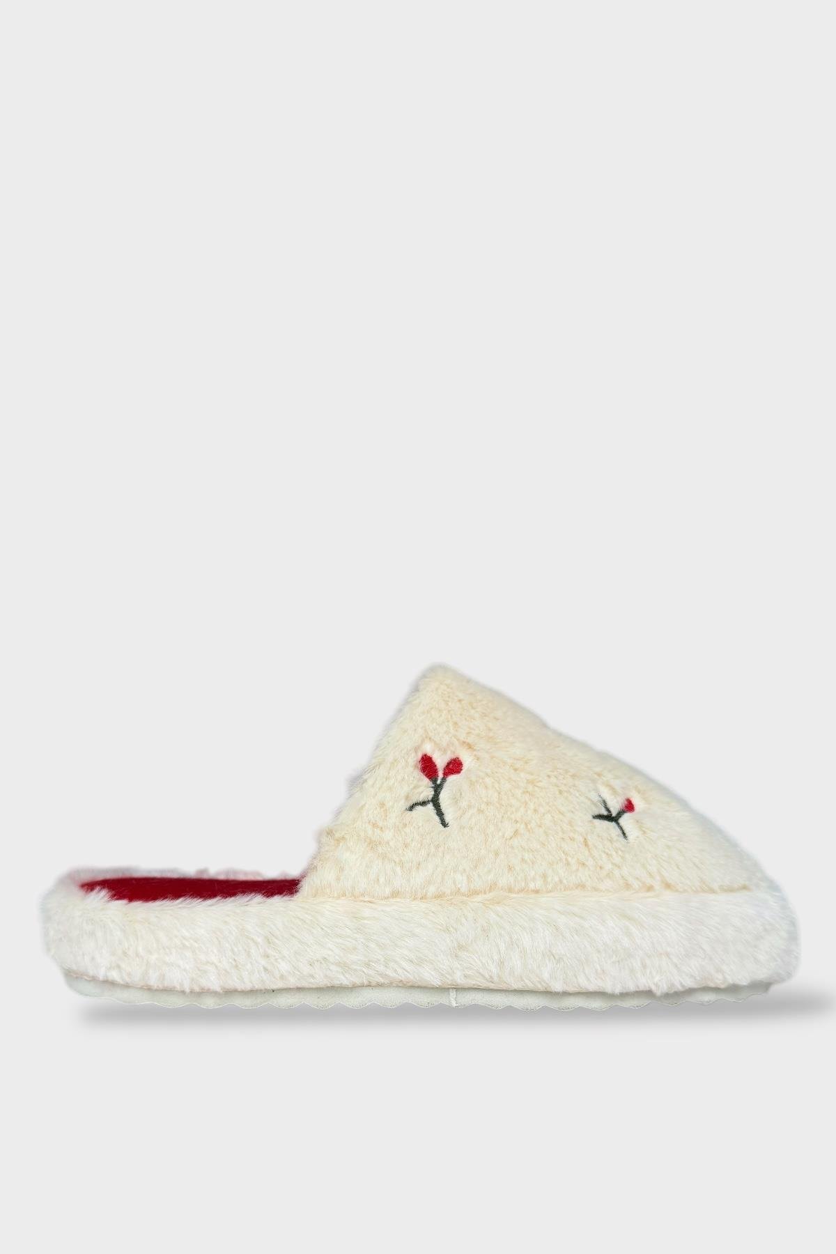 Kadın Pofuduk Nakışlı Ev Terliği Çeyiz Bohça Terliği Valentine's Day BEYAZ - BEYAZ - Görsel 2