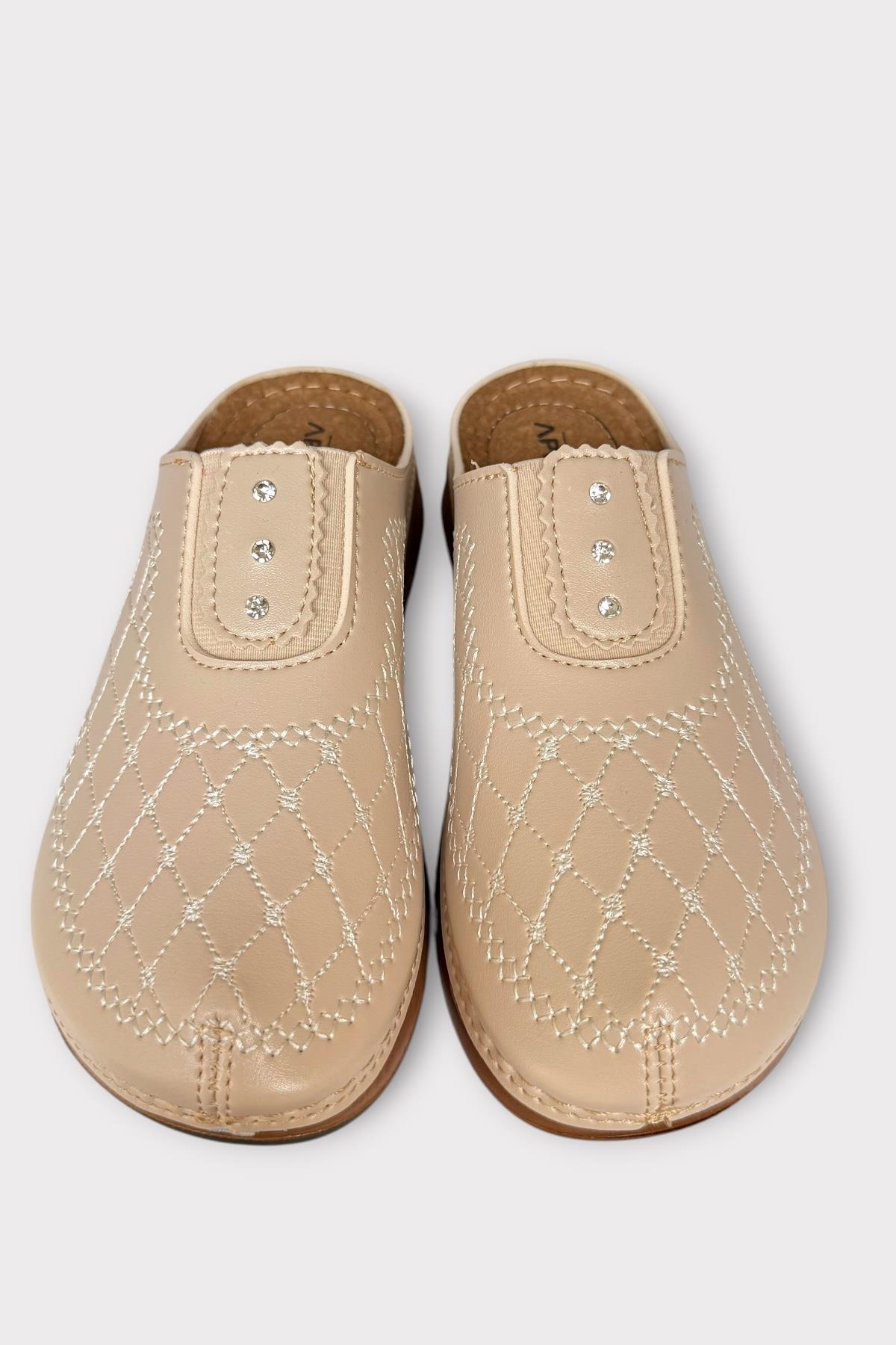 Önü Kapalı Kışlık Ortopedik Günlük Kadın Terlik BEJ - Görsel 7