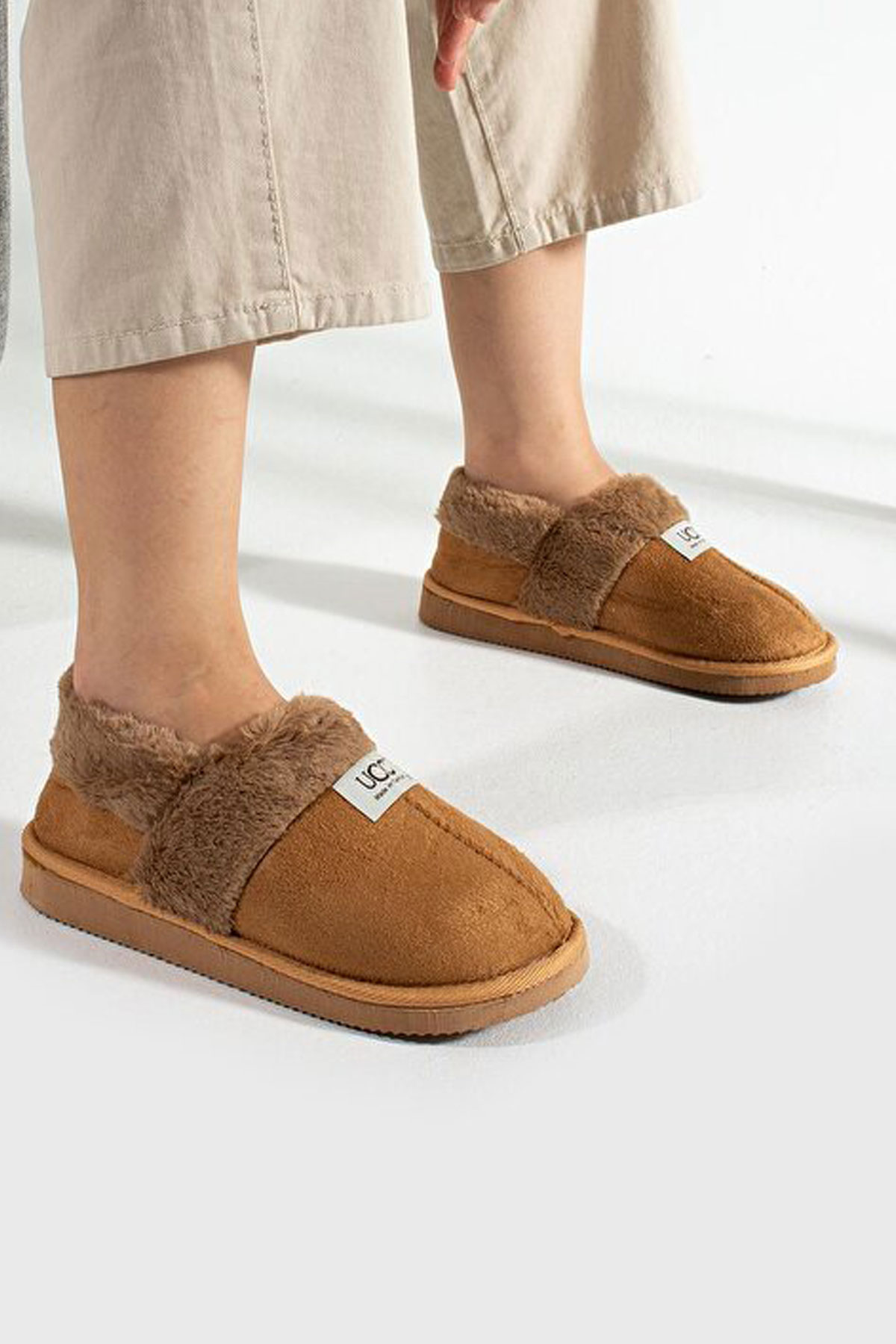 Kadın İçi Tüylü Yumuşak Rahat Kaydırmaz Panduf Ev Ayakkabısı Unisex 1021-124-0002 - Görsel 2