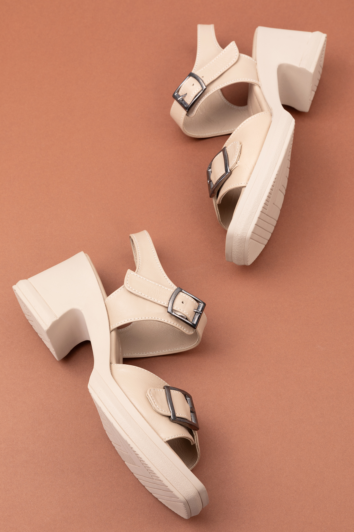 Gondol Kadın Hakiki Deri Şık Topuklu Sandalet ez.5007 - Görsel 4