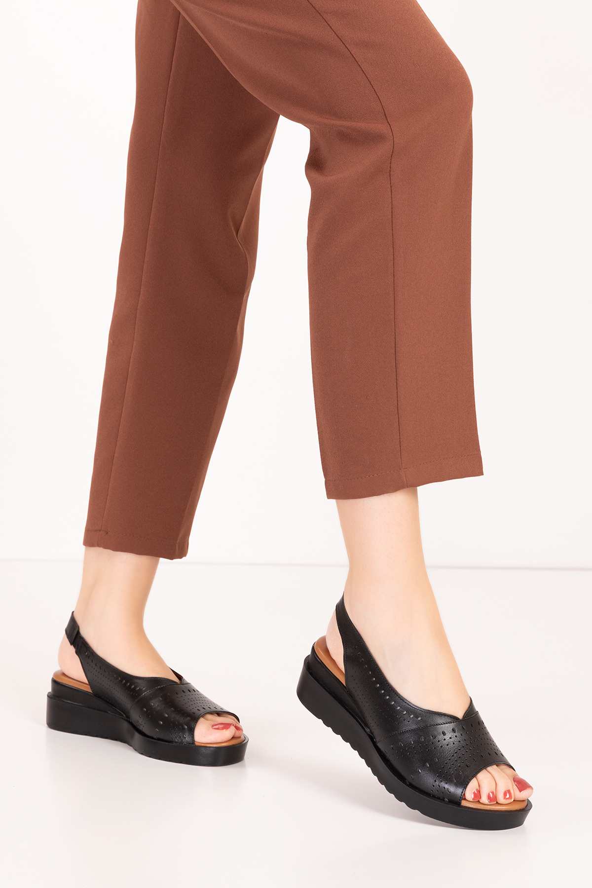 Gondol Hakiki Deri Kısa Topuklu Lazer Kesim Sandalet elnr.365 - Görsel 2