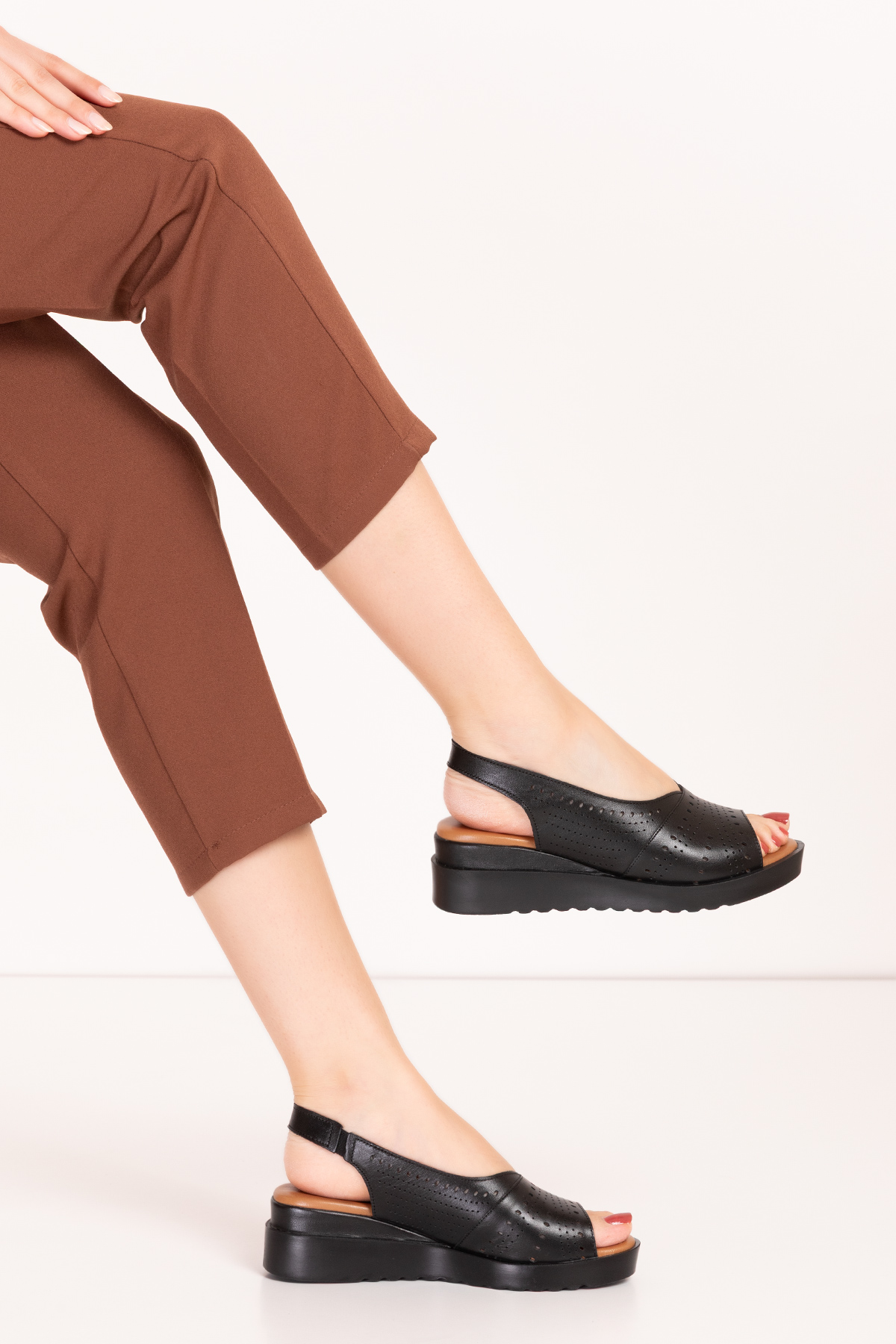 Gondol Hakiki Deri Kısa Topuklu Lazer Kesim Sandalet elnr.365 - Görsel 5