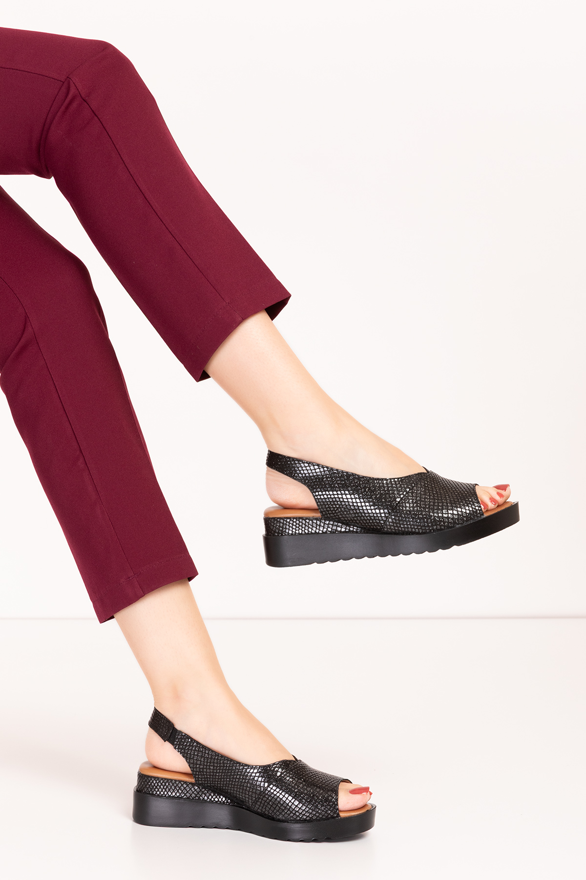 Gondol Hakiki Deri Kısa Topuklu Lazer Kesim Sandalet elnr.365 - Görsel 2