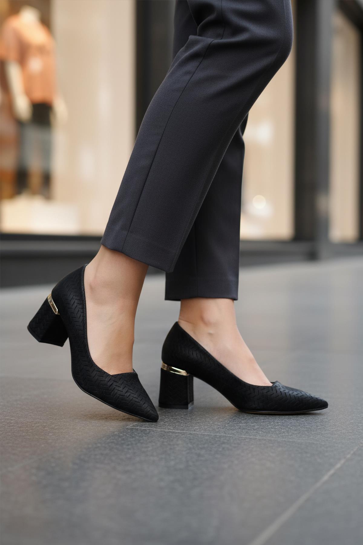 Siyah Hafif Kadın Topuklu Ayakkabı 619004 Z - Görsel 2