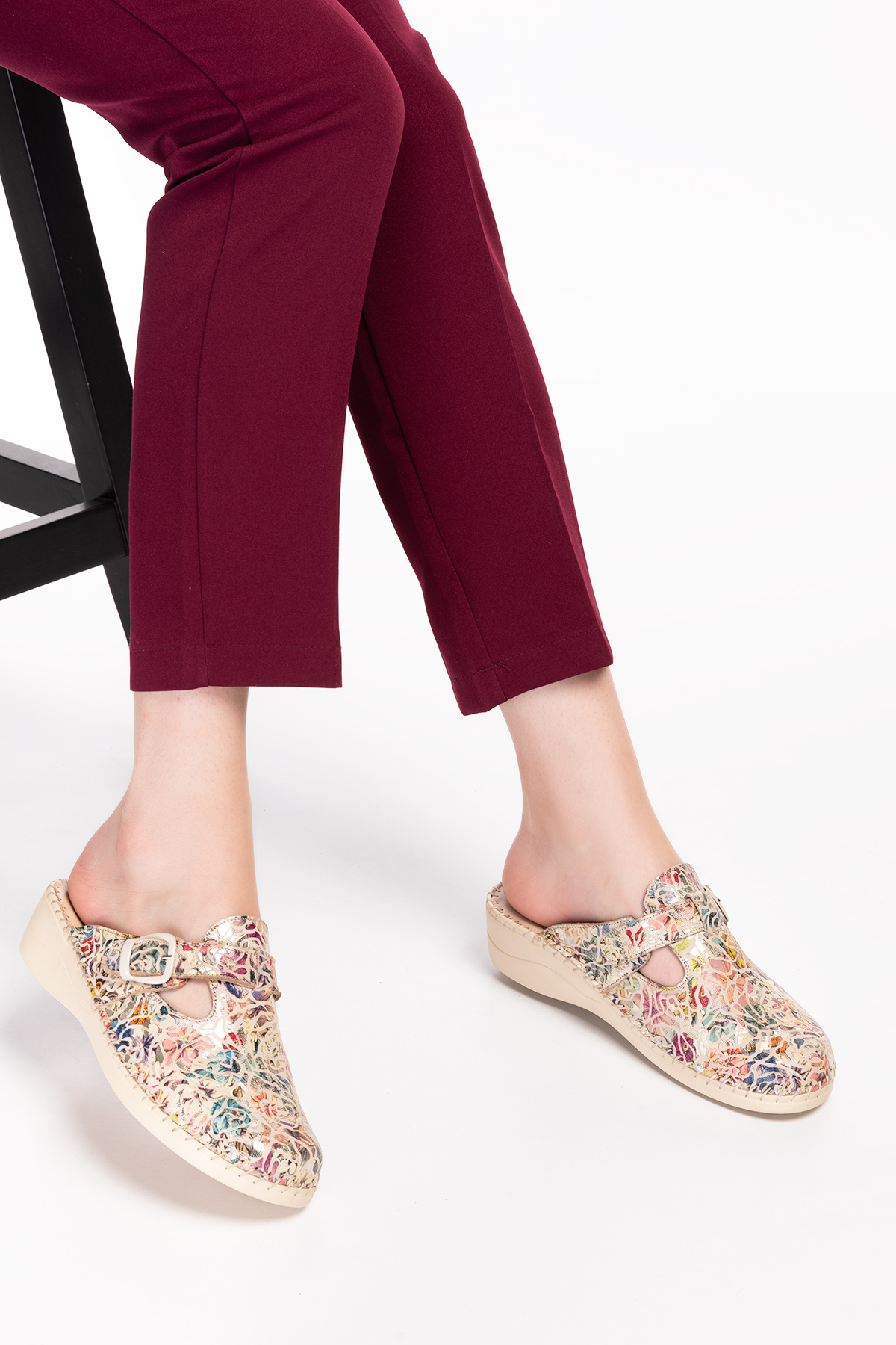 Gondol Kadın Hakiki Deri Ortopedik Sabo Terlik yprk.707 - Görsel 3