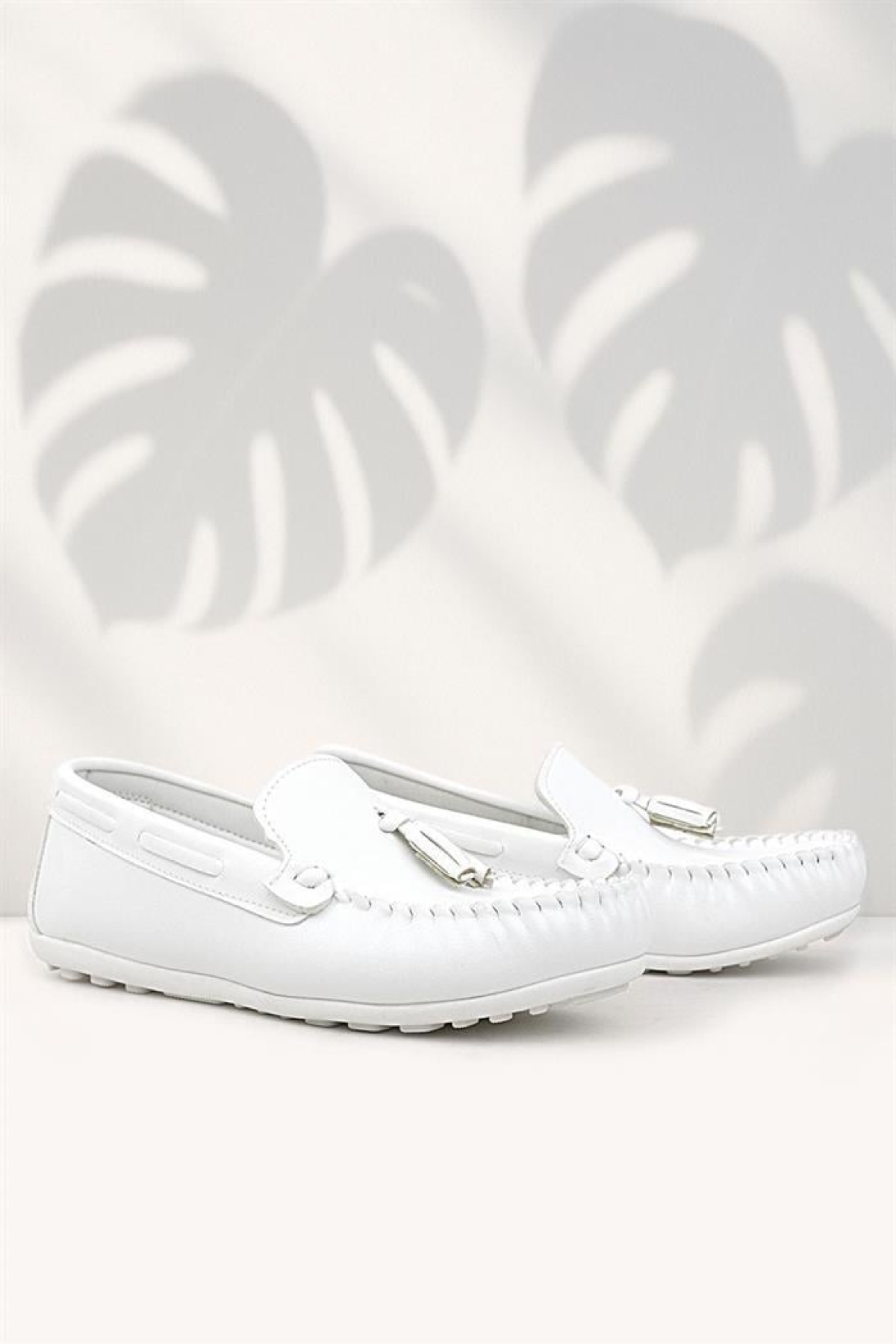 Beyaz Cilt Erkek Çocuk Makosen Ayakkabı - Görsel 2