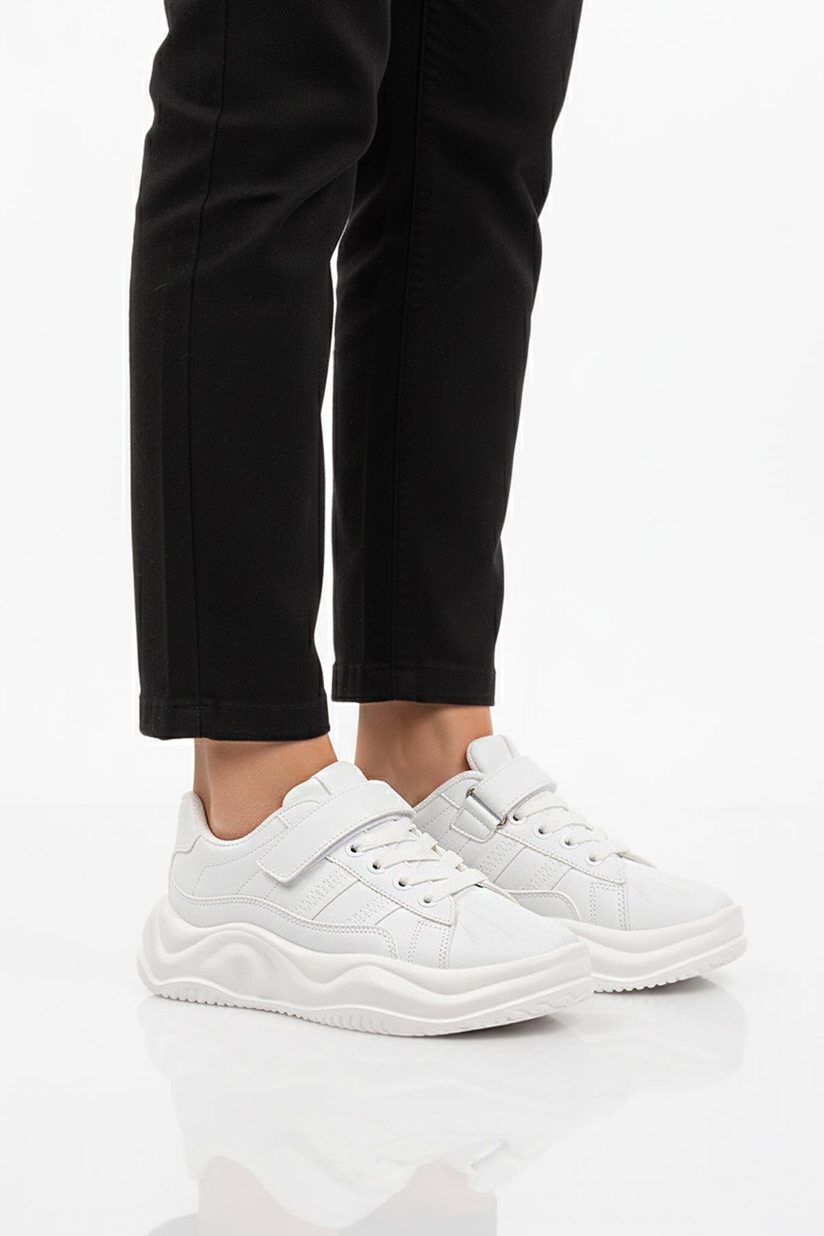 2033 F Beyaz Çocuk Spor Ayakkabı - Görsel 4