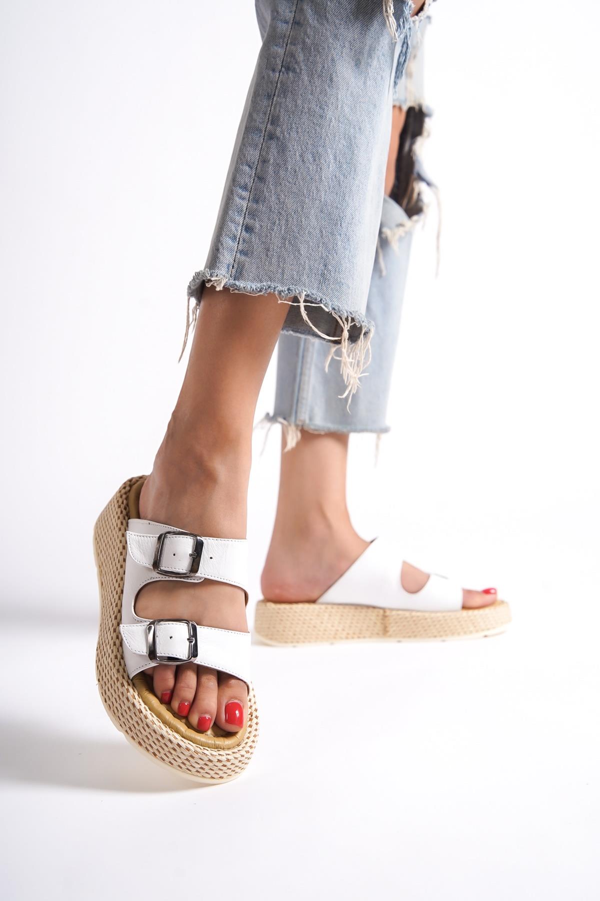 Marta Beyaz Hakiki Deri Çift Bantlı Kalın Taban Günlük Terlik - Görsel 4