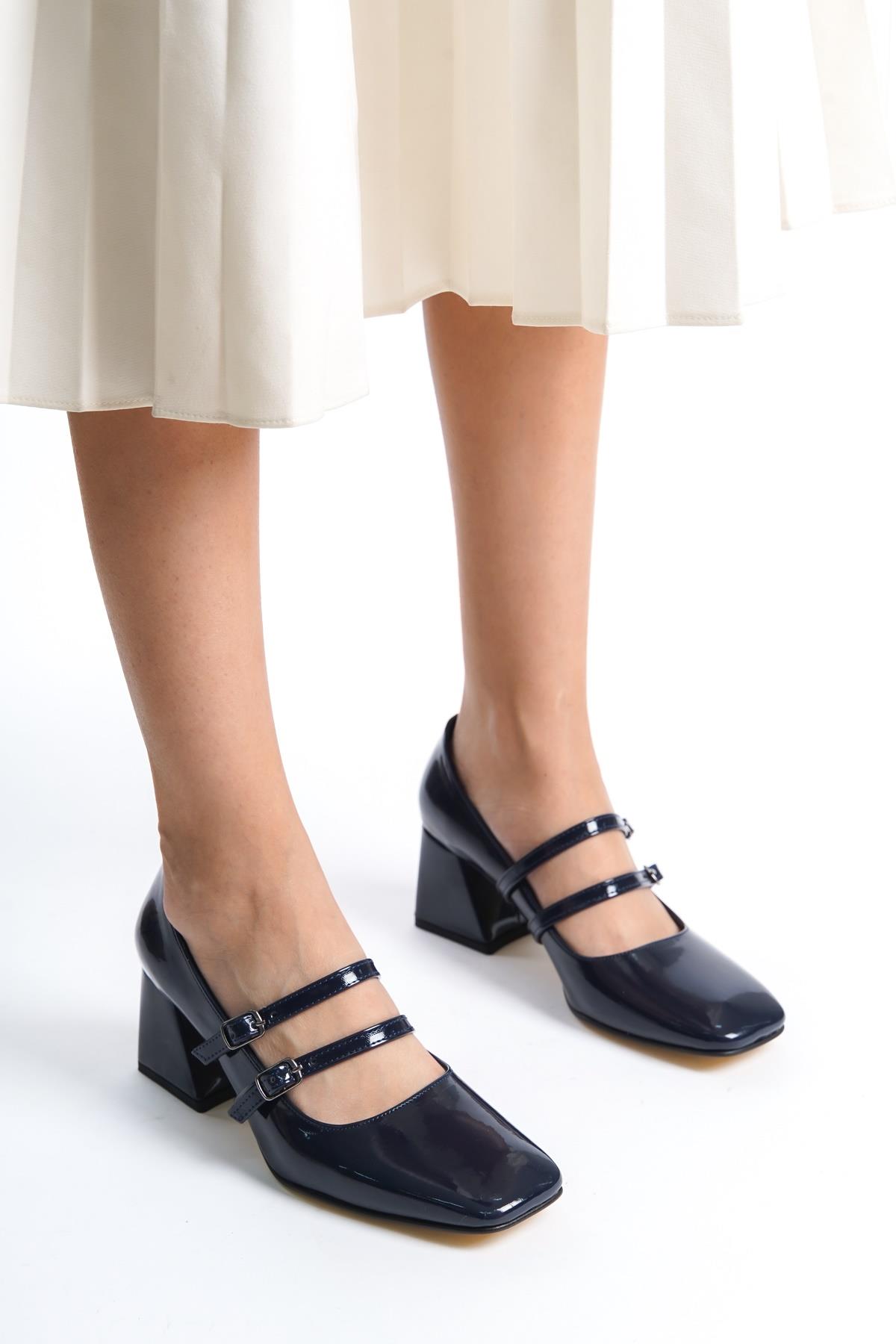 Culia Lacivert Rugan Mary Jane Çift Bant Küt Burun Topuklu Ayakkabı - Görsel 2