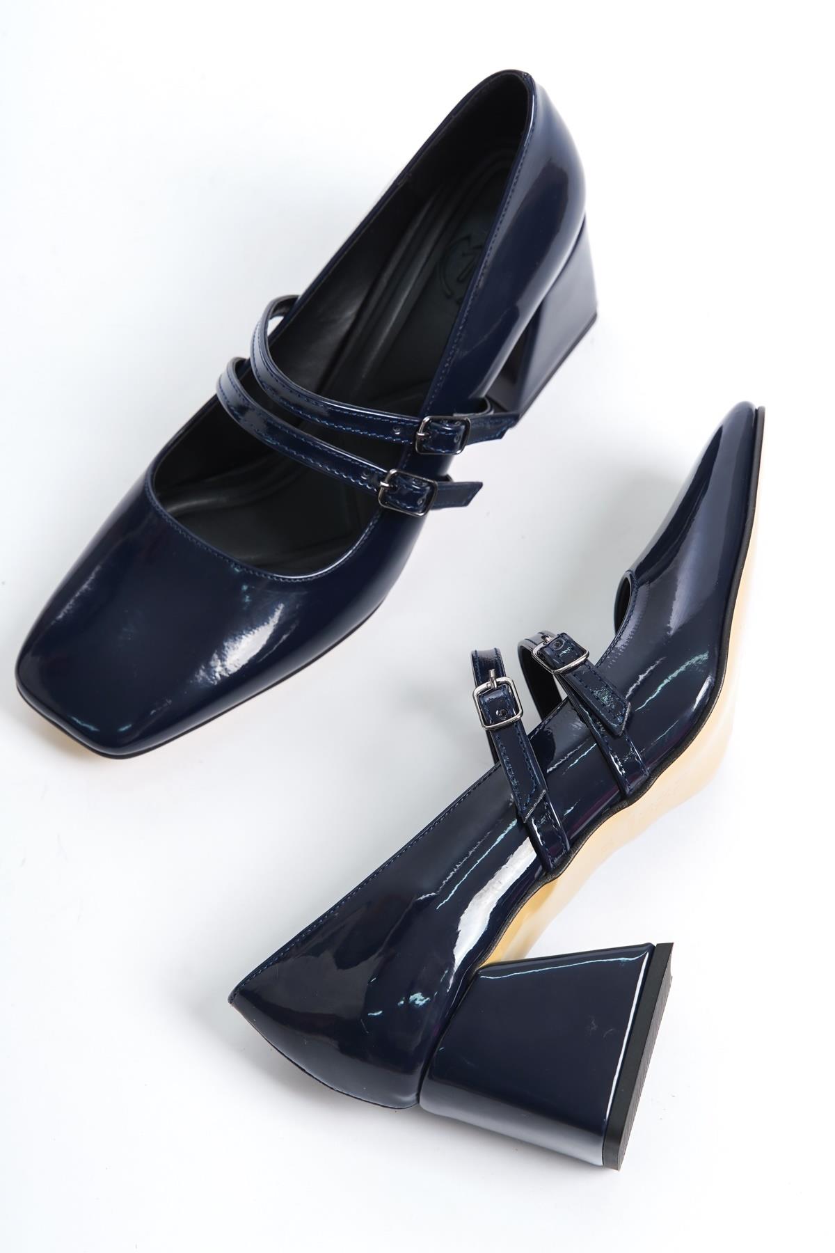 Culia Lacivert Rugan Mary Jane Çift Bant Küt Burun Topuklu Ayakkabı - Görsel 3