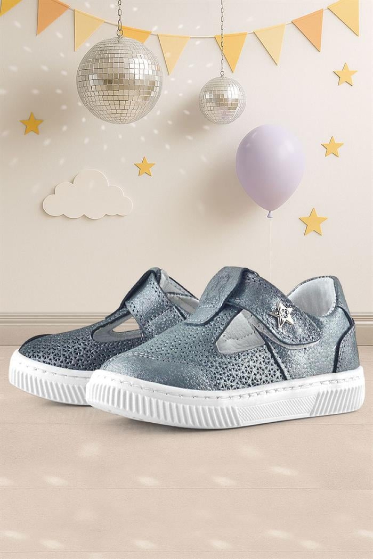 Bheem Hakiki Deri Gümüş Simli Cırtlı Yıldız Detaylı Bebek Sandalet - Görsel 3