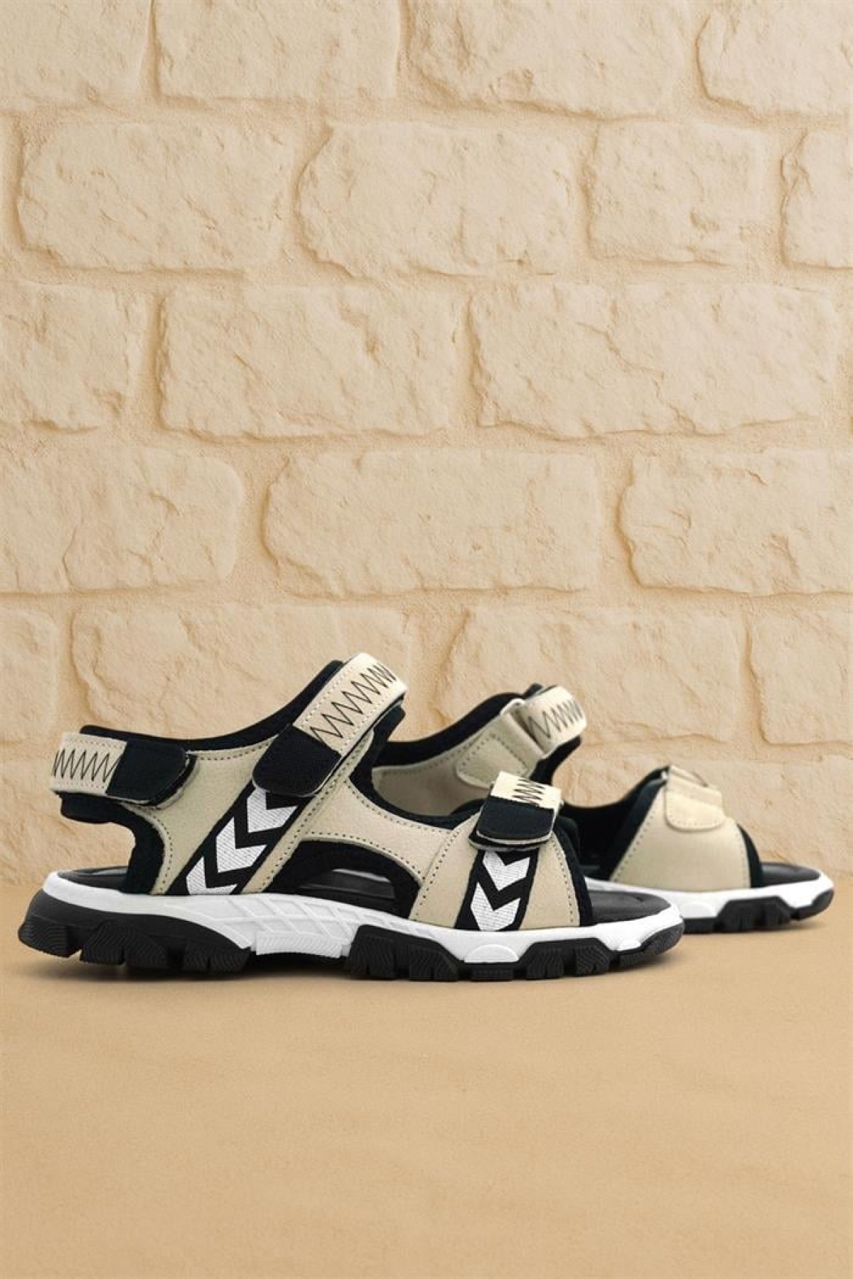 Hakiki Deri Bej Siyah Cırt Cırtlı Erkek Çocuk Sandalet - Görsel 2