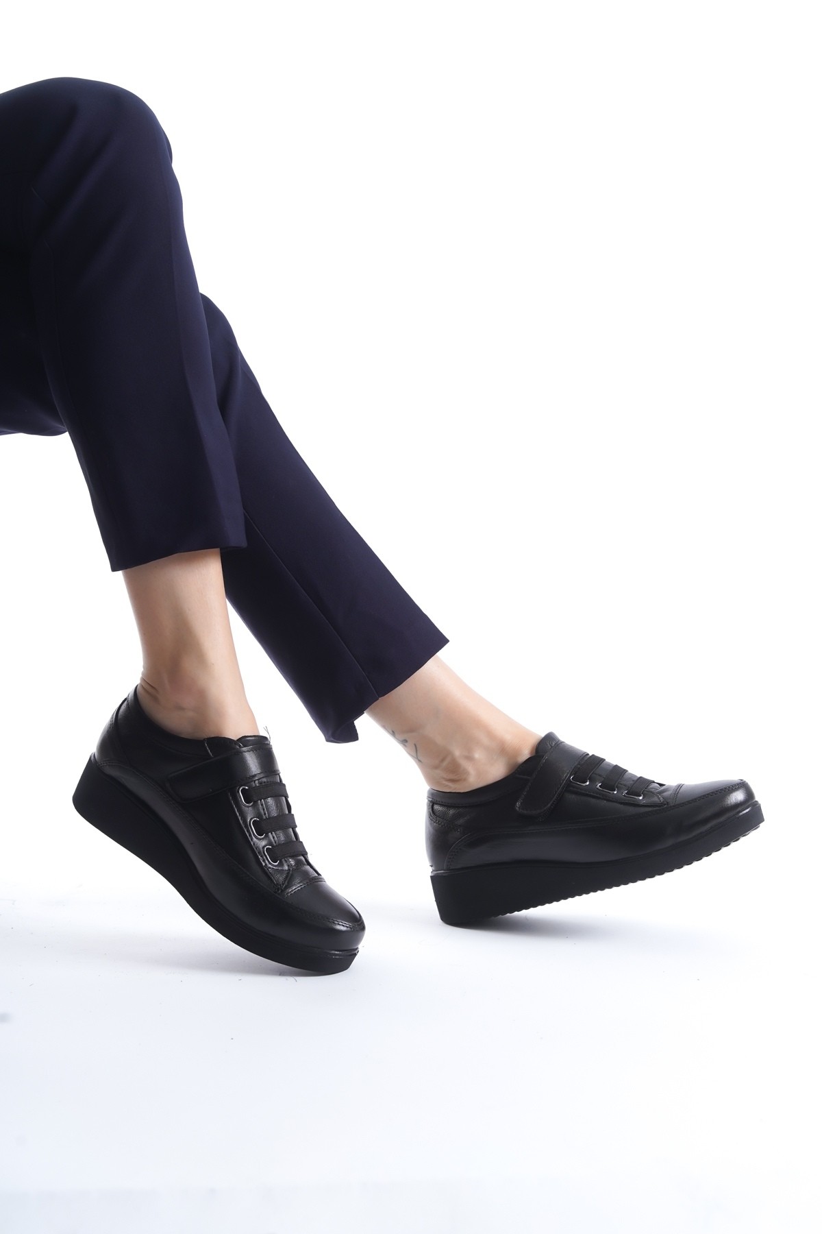 Caap Siyah Hakiki Deri Anatomik Cırt Cırtlı Hafif Rahat Genç Anne Ayakkabısı - Görsel 2
