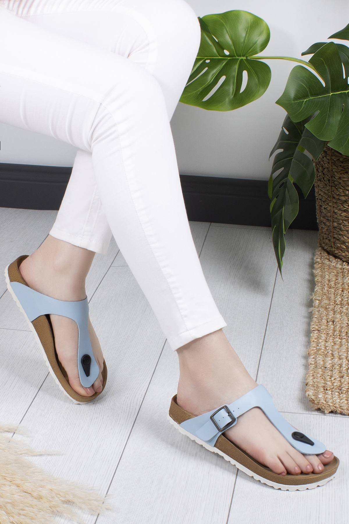 Angel Anatomik Ortopedik Parmak Arası Günlük Kadın Terlik - Görsel 3