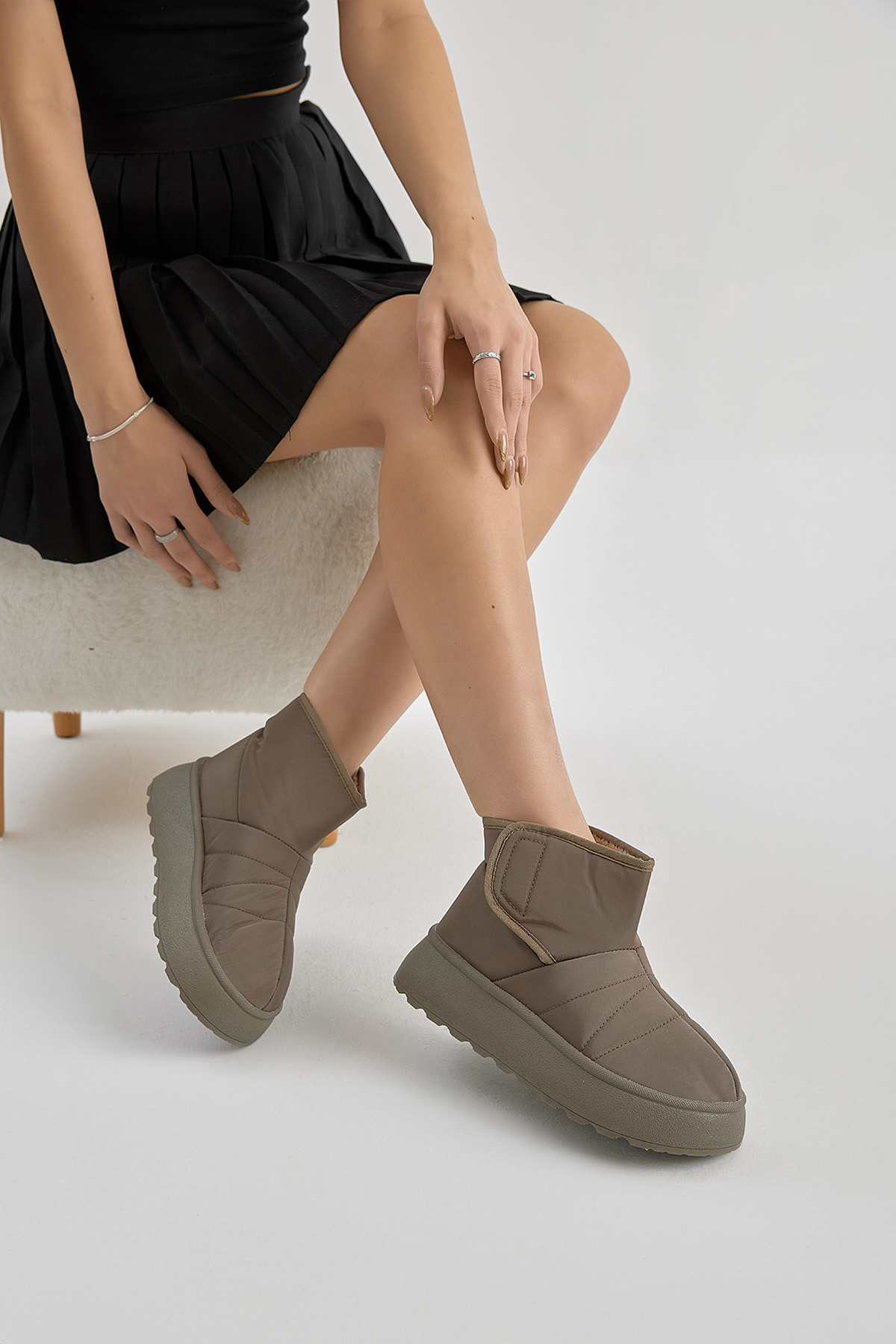 Kadın Vizon Kalın Poli Taban İçi Kürklü Cırtlı Bot - Görsel 5