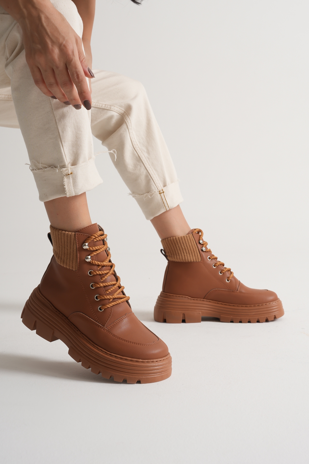 Kadın Taba Kalın EVA Taban Boğazı Lastikli Bağcıklı Bot - Görsel 2