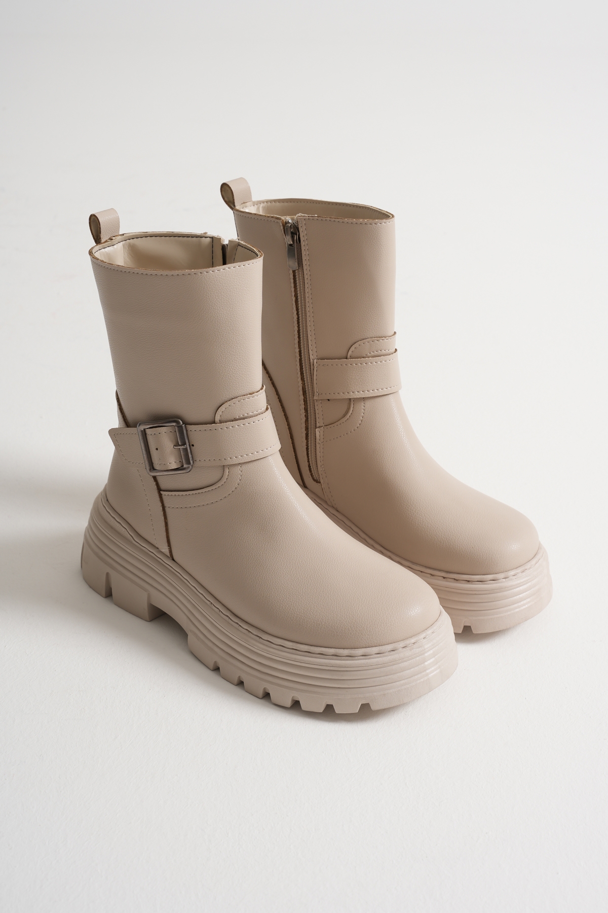 Kadın Bej Kalın EVA Taban Kemer Toka Detaylı Fermuarlı Bot - Görsel 4