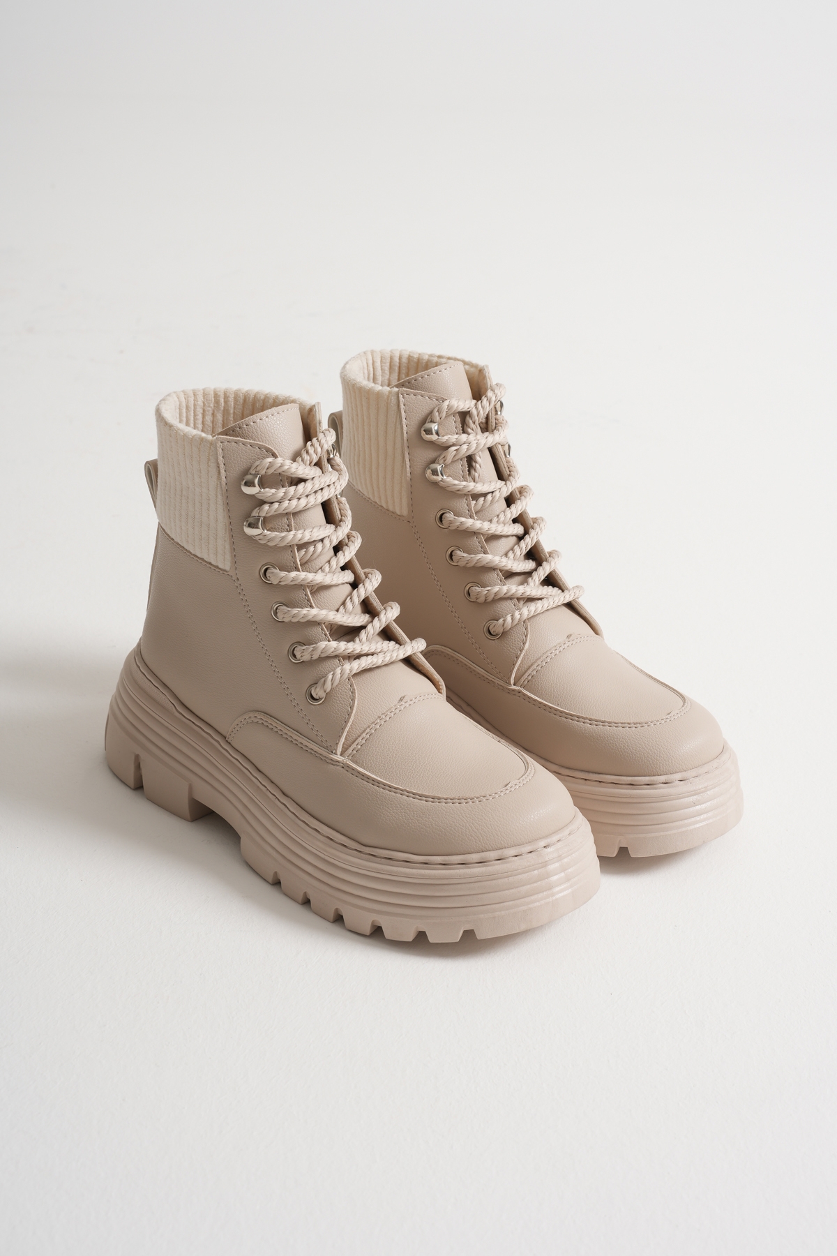 Kadın Bej Kalın EVA Taban Boğazı Lastikli Bağcıklı Bot - Görsel 5