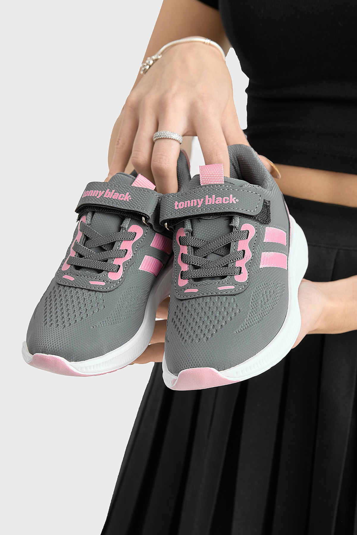 Çocuk Unisex Füme Pembe Eva Taban Yanı Şeritli File Detaylı Cırtlı Spor Ayakkabı - Görsel 3